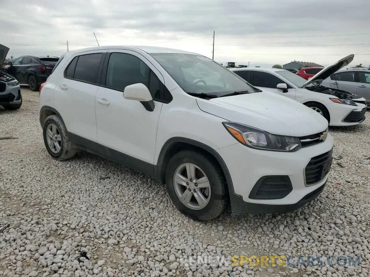 4 Photograph of a damaged car KL7CJKSM9NB549064 CHEVROLET TRAX 2022