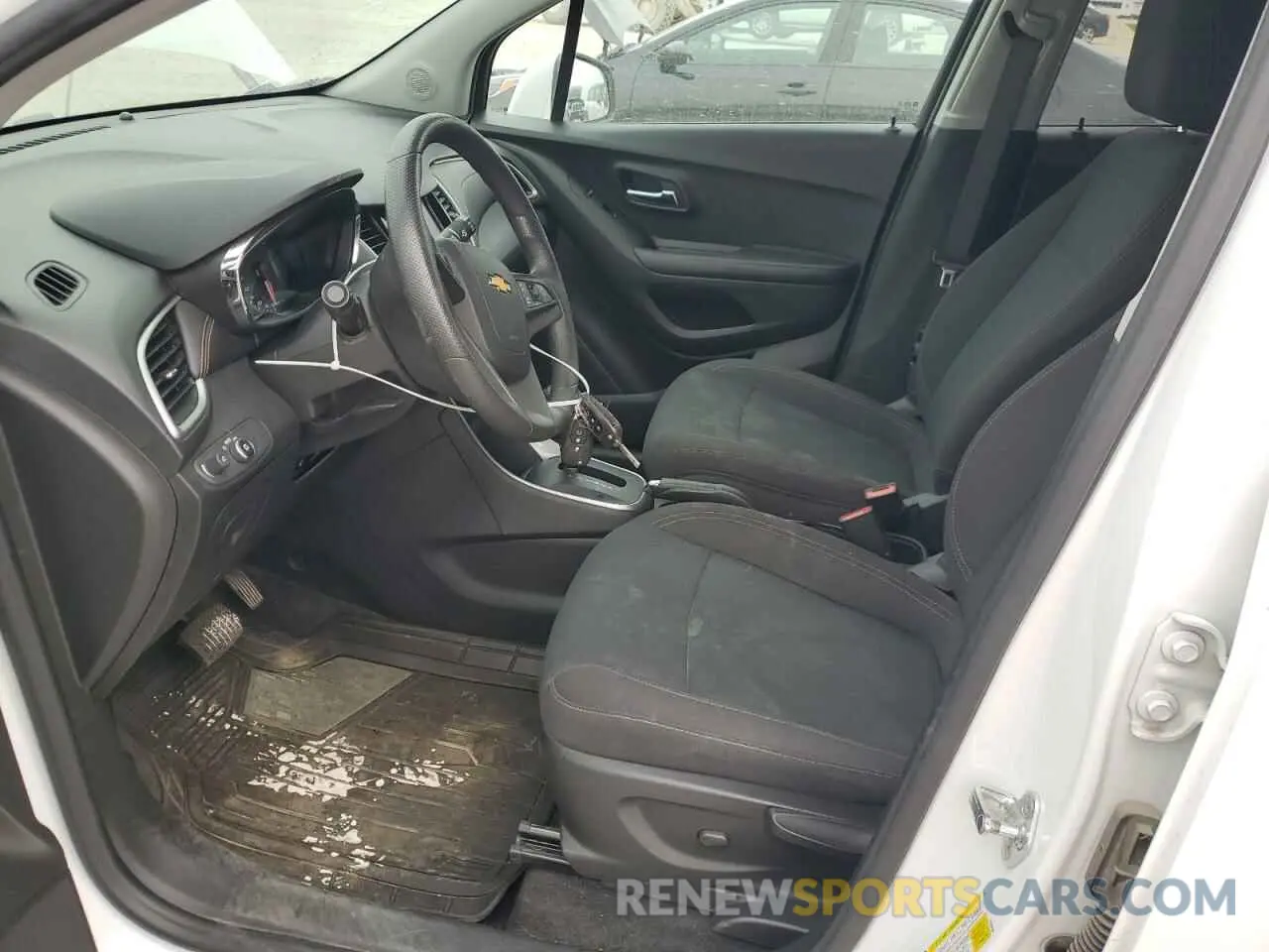 7 Photograph of a damaged car KL7CJKSM9NB549064 CHEVROLET TRAX 2022