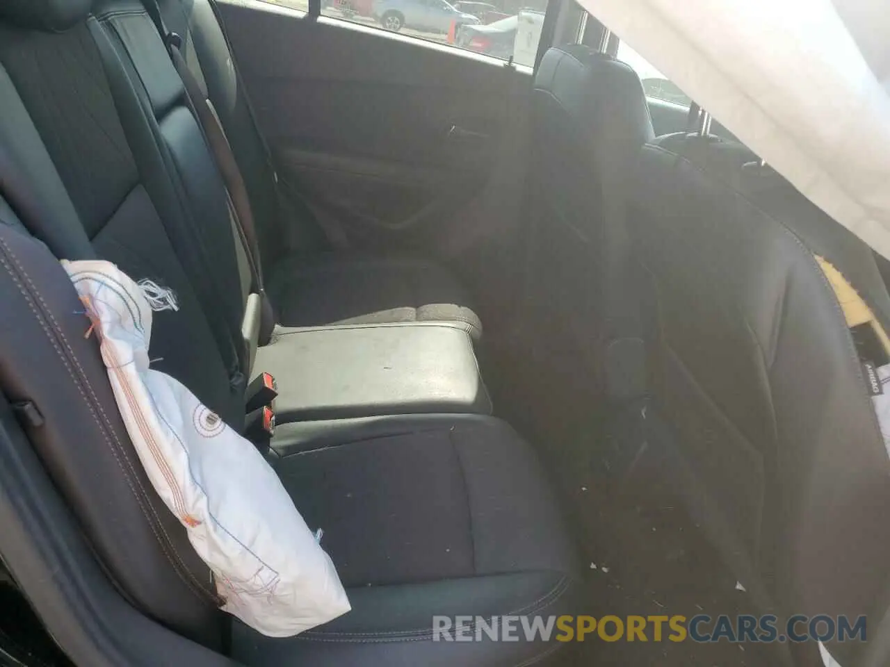 11 Photograph of a damaged car KL7CJLSM1NB529171 CHEVROLET TRAX 2022