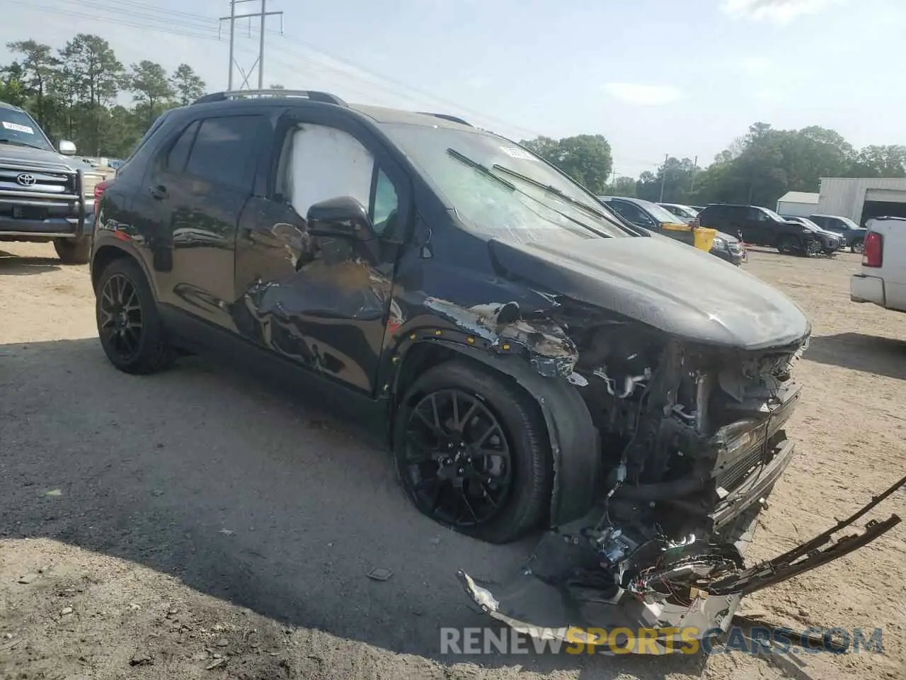 4 Photograph of a damaged car KL7CJLSM1NB529171 CHEVROLET TRAX 2022
