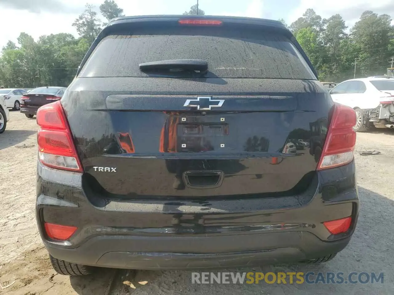 6 Photograph of a damaged car KL7CJLSM1NB529171 CHEVROLET TRAX 2022