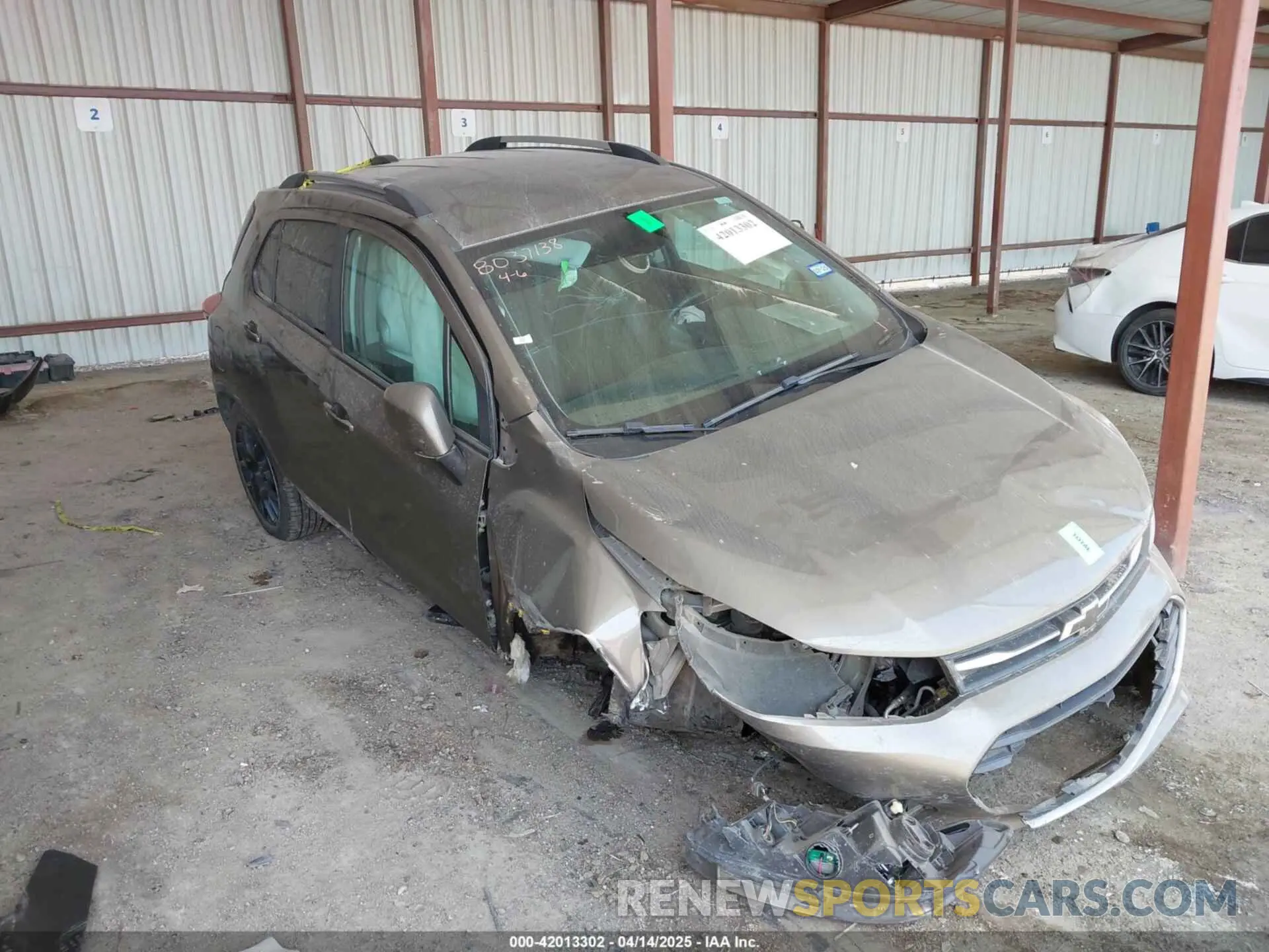 1 Photograph of a damaged car KL7CJLSM2NB514680 CHEVROLET TRAX 2022