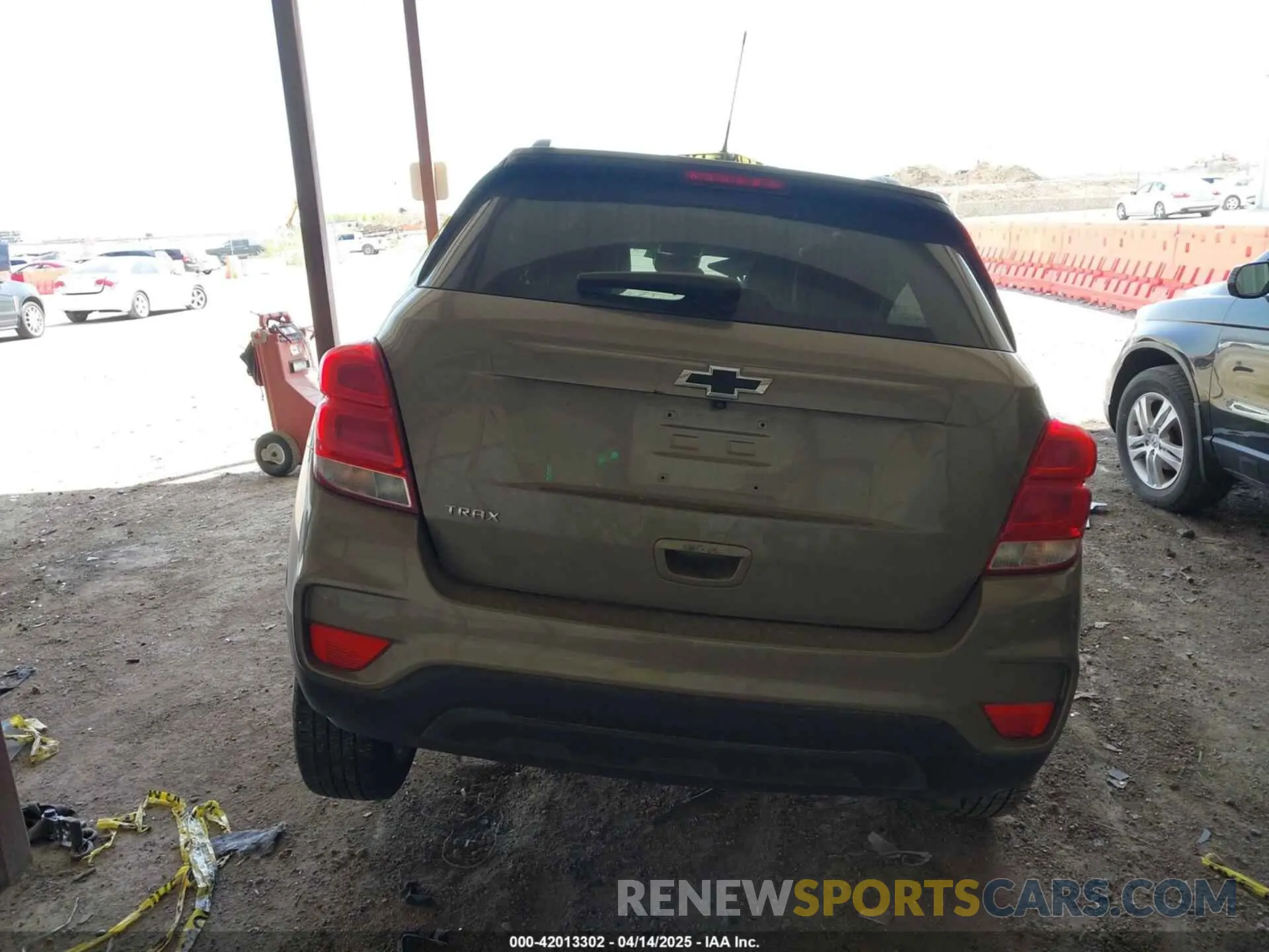 16 Photograph of a damaged car KL7CJLSM2NB514680 CHEVROLET TRAX 2022