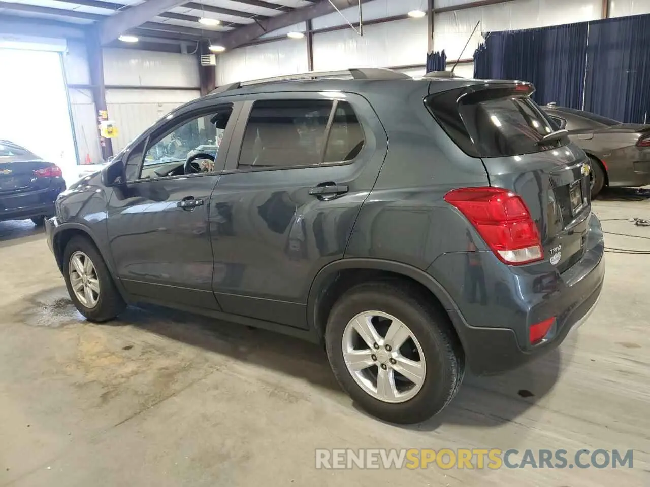 2 Photograph of a damaged car KL7CJLSM3NB530483 CHEVROLET TRAX 2022