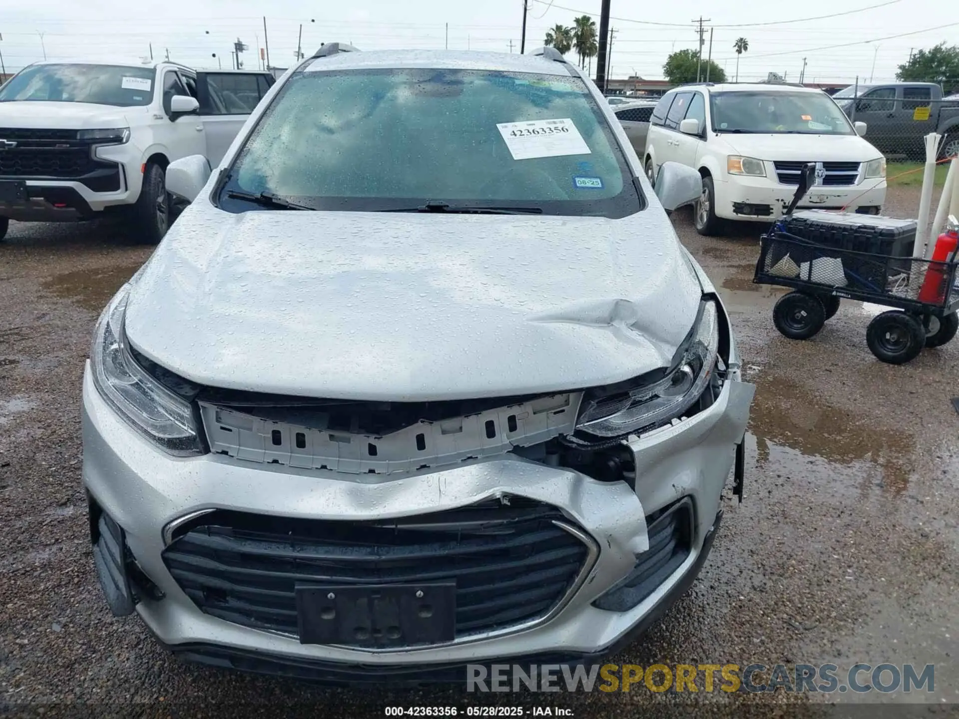 13 Photograph of a damaged car KL7CJLSM3NB536753 CHEVROLET TRAX 2022