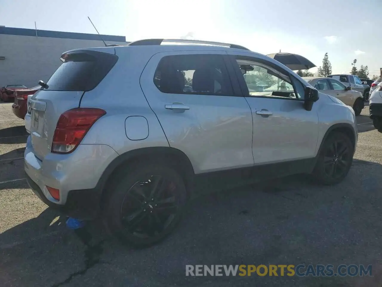 3 Photograph of a damaged car KL7CJLSM4NB551147 CHEVROLET TRAX 2022