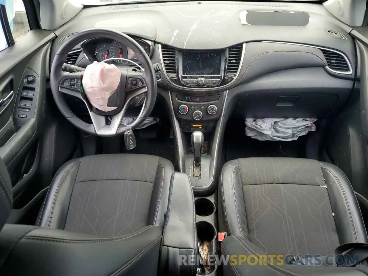 8 Photograph of a damaged car KL7CJLSM4NB551147 CHEVROLET TRAX 2022