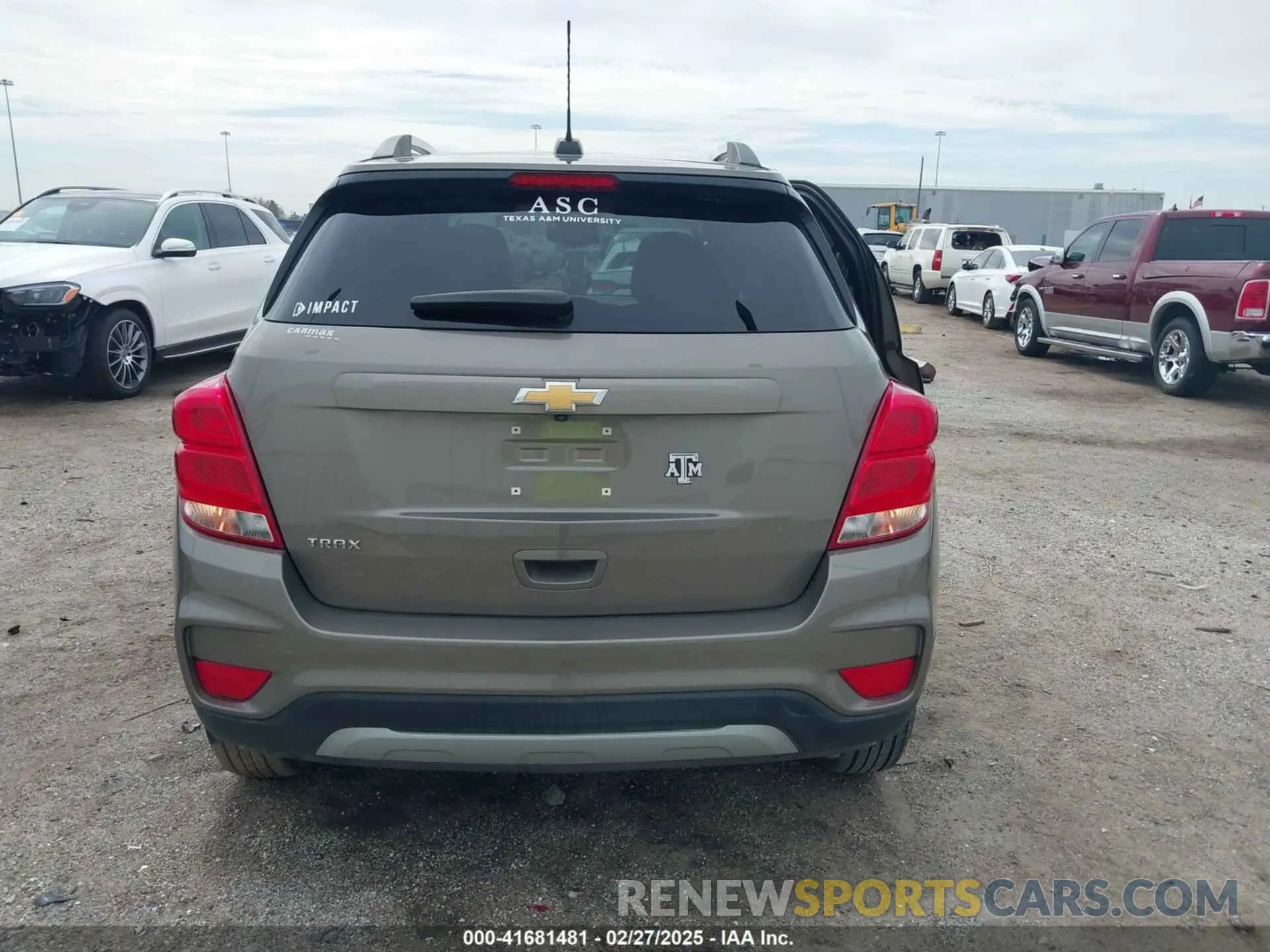 16 Photograph of a damaged car KL7CJLSM5NB563579 CHEVROLET TRAX 2022