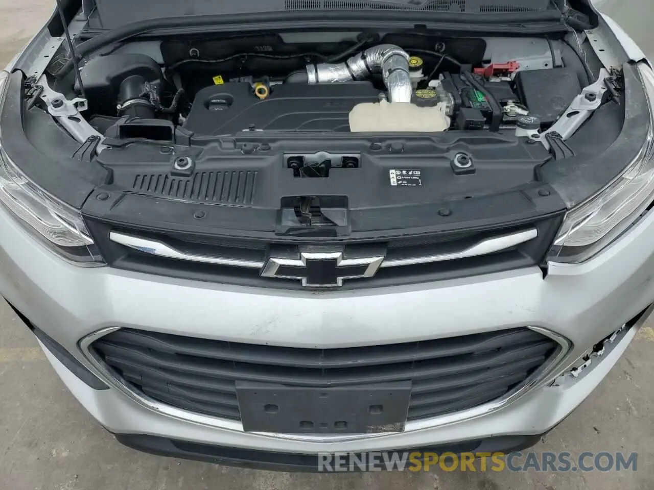 11 Photograph of a damaged car KL7CJLSM7NB503125 CHEVROLET TRAX 2022