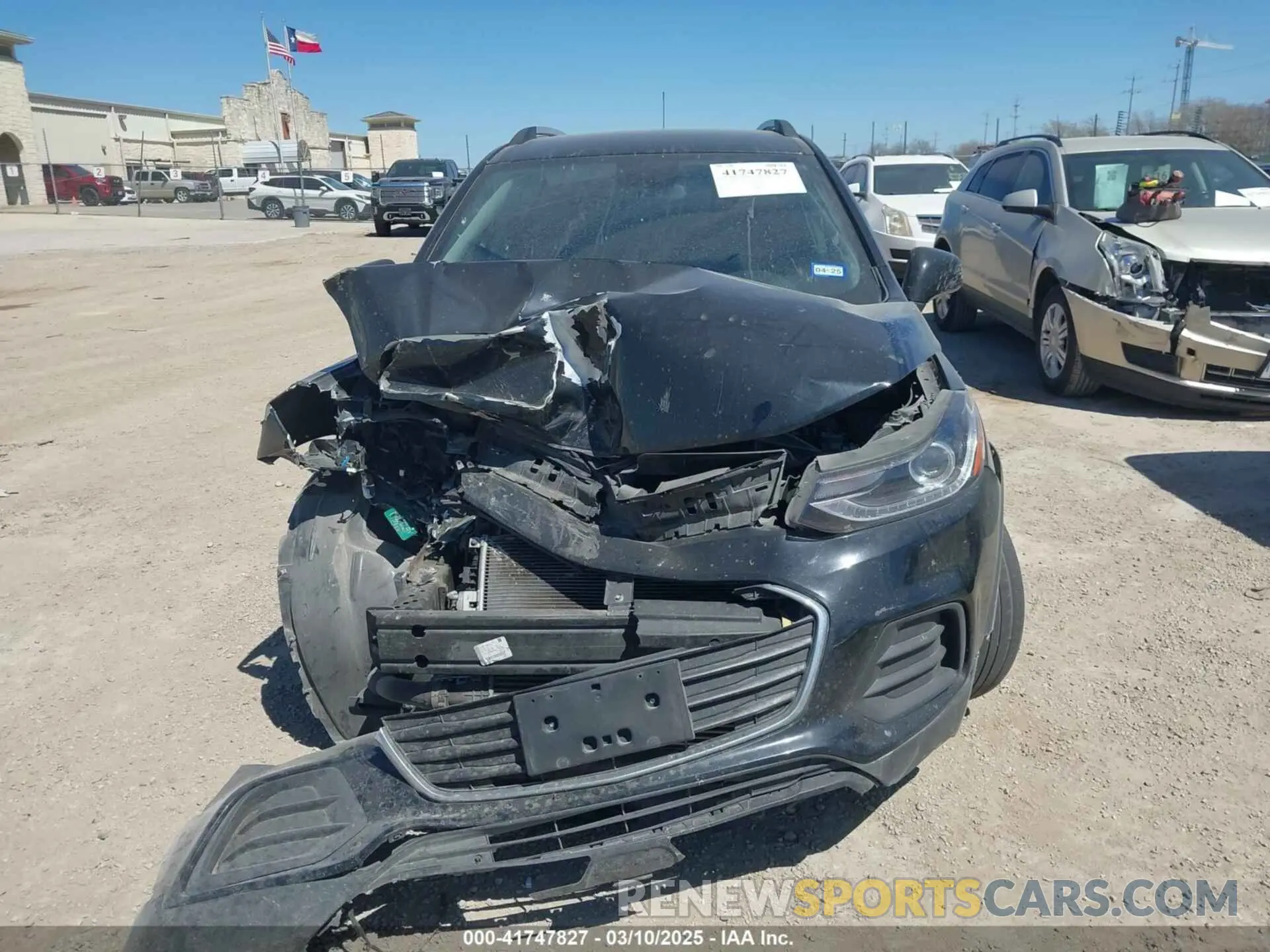 12 Photograph of a damaged car KL7CJLSM9NB516913 CHEVROLET TRAX 2022