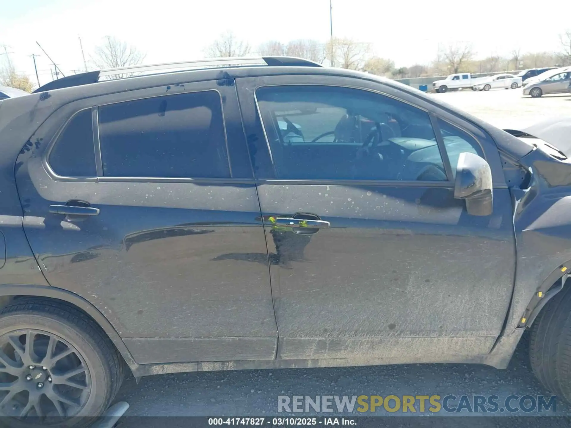 13 Photograph of a damaged car KL7CJLSM9NB516913 CHEVROLET TRAX 2022