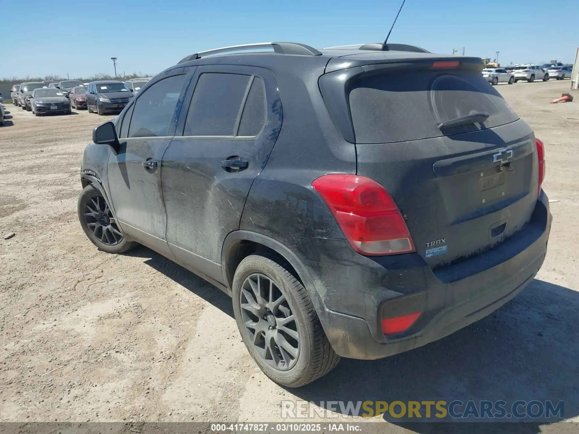 3 Photograph of a damaged car KL7CJLSM9NB516913 CHEVROLET TRAX 2022