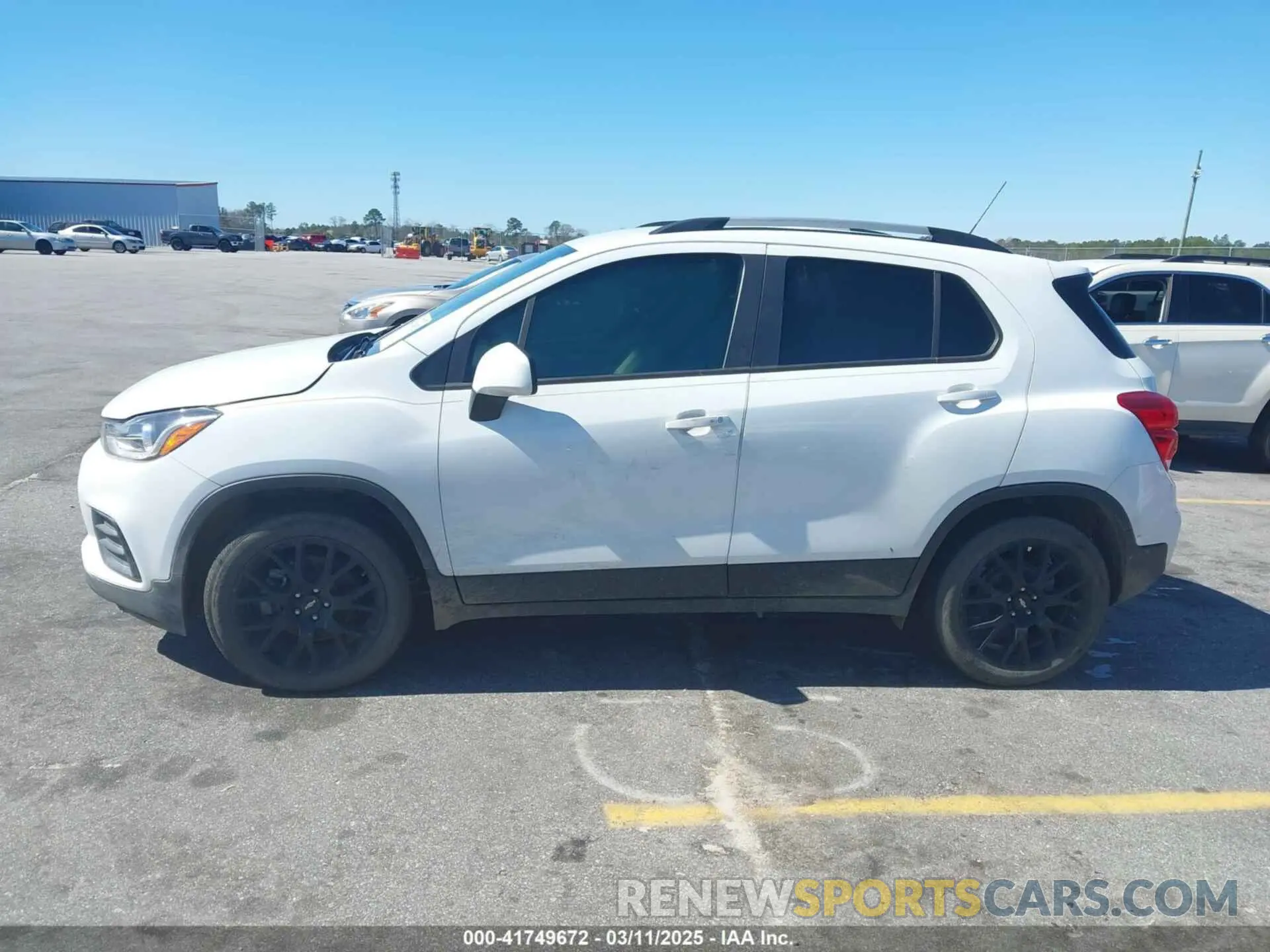14 Photograph of a damaged car KL7CJLSM9NB561981 CHEVROLET TRAX 2022