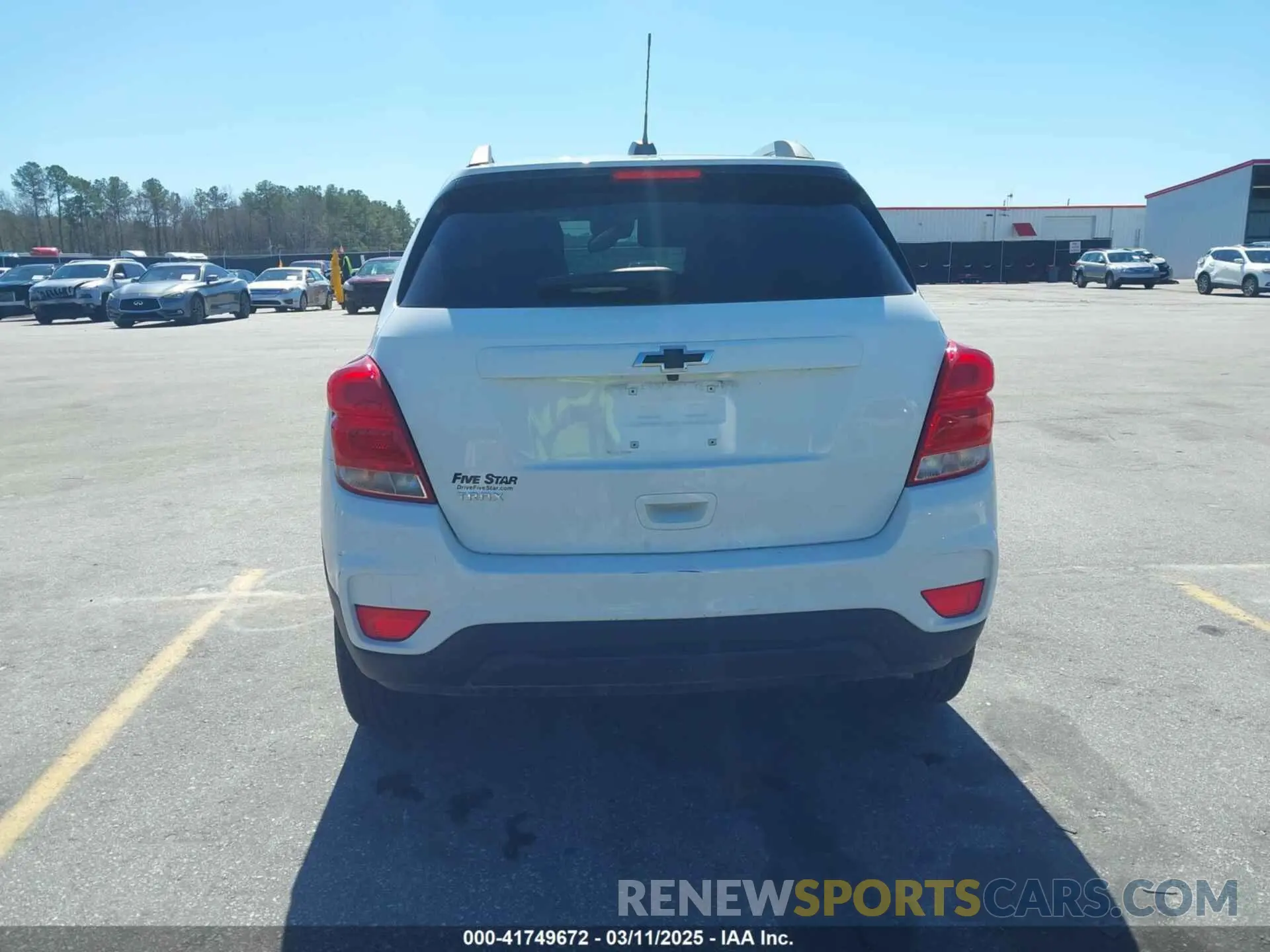 16 Photograph of a damaged car KL7CJLSM9NB561981 CHEVROLET TRAX 2022