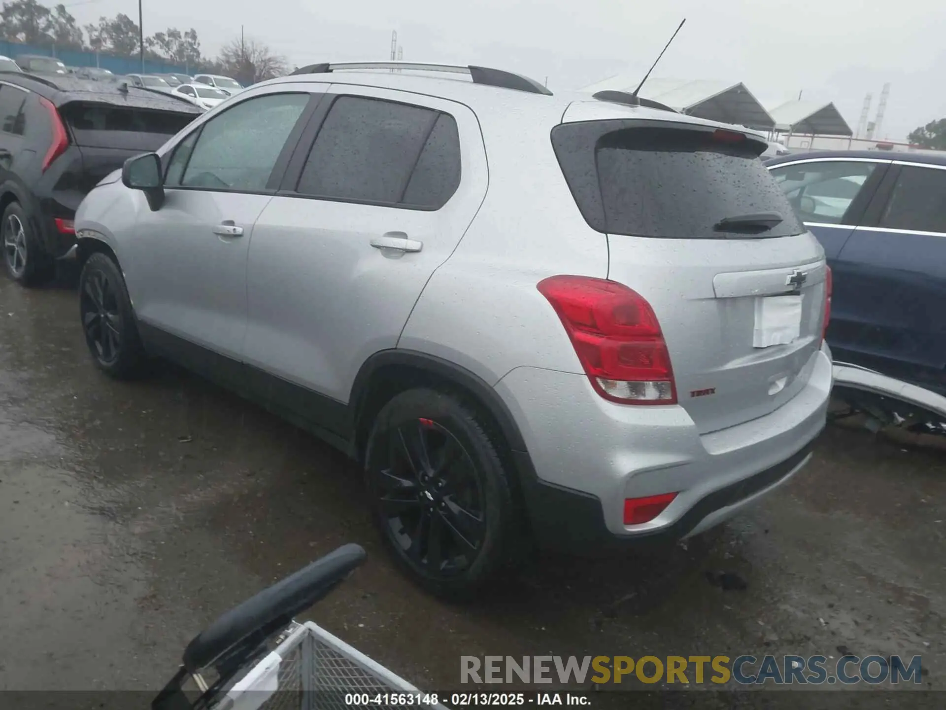 3 Photograph of a damaged car KL7CJLSMXNB552223 CHEVROLET TRAX 2022