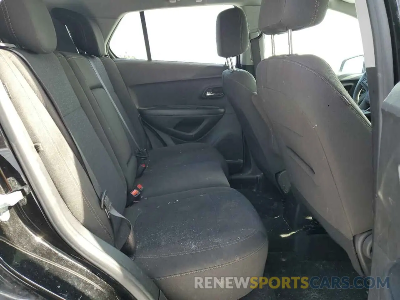 11 Photograph of a damaged car KL7CJNSM0NB516570 CHEVROLET TRAX 2022