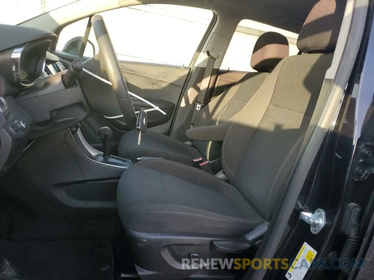 7 Photograph of a damaged car KL7CJNSM2NB502895 CHEVROLET TRAX 2022