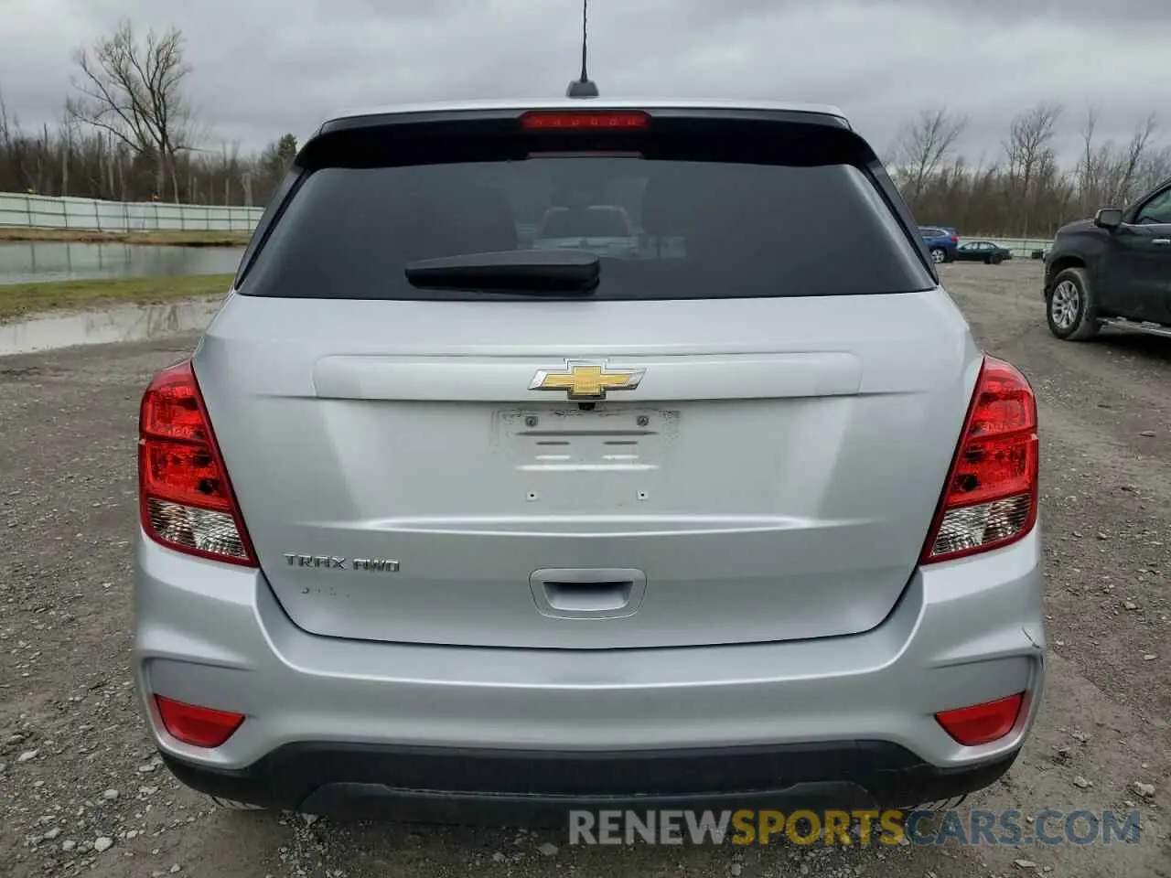 6 Photograph of a damaged car KL7CJNSM3NB520631 CHEVROLET TRAX 2022