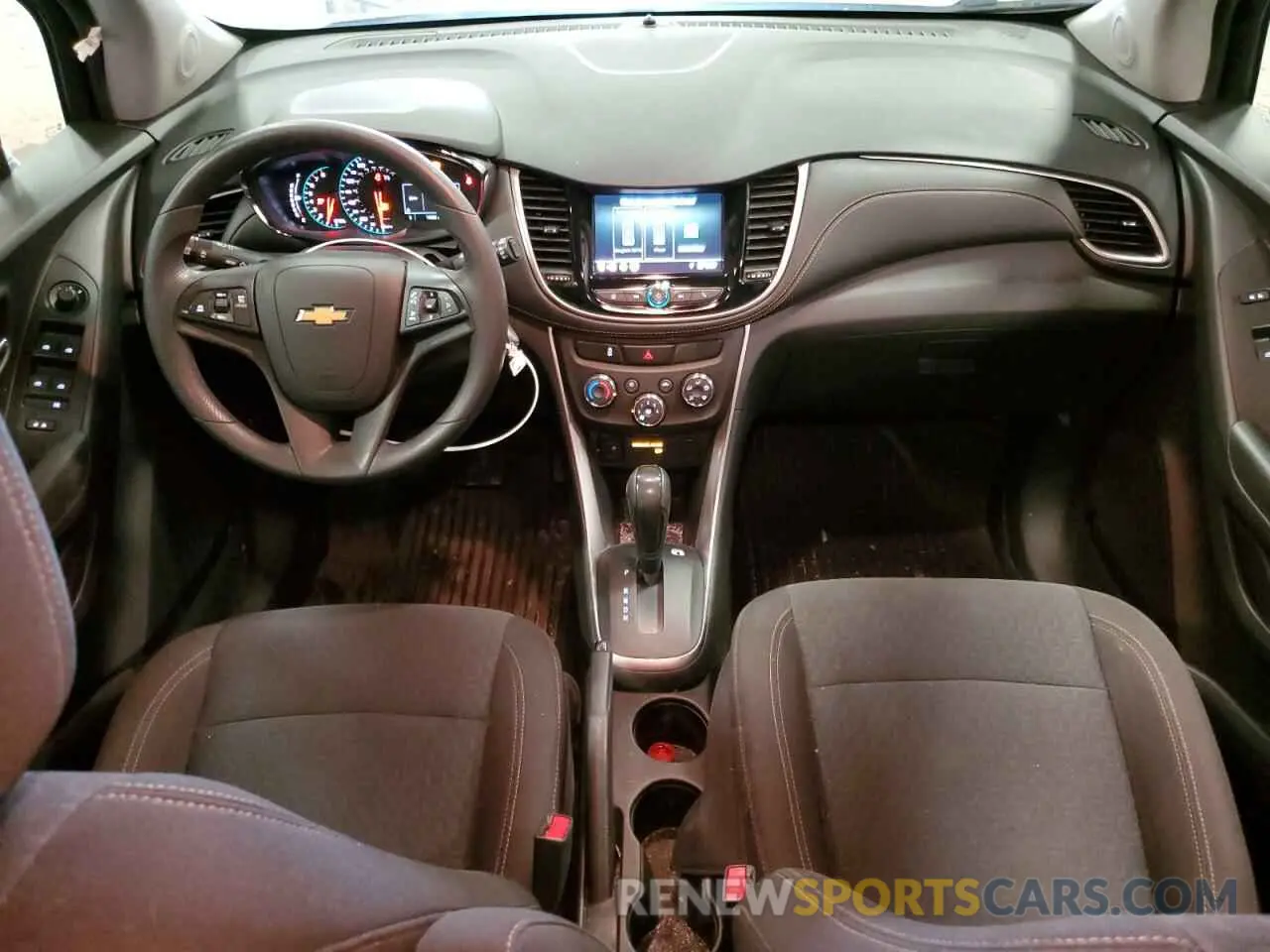 8 Photograph of a damaged car KL7CJNSM3NB542984 CHEVROLET TRAX 2022