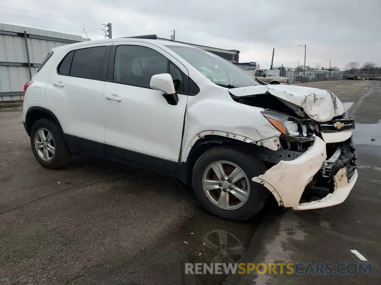 4 Photograph of a damaged car KL7CJNSM3NB549594 CHEVROLET TRAX 2022