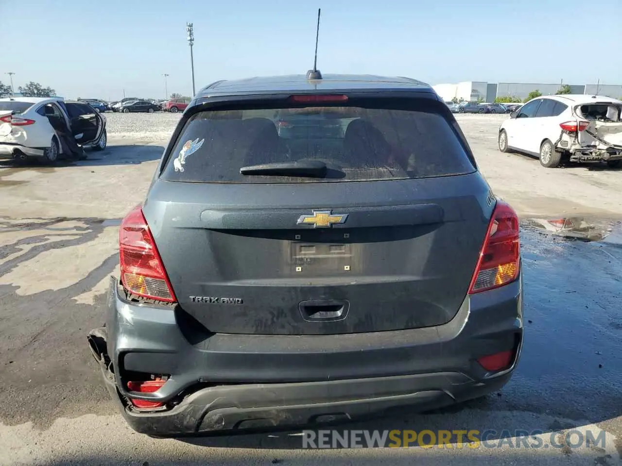 6 Photograph of a damaged car KL7CJNSM4NB543514 CHEVROLET TRAX 2022