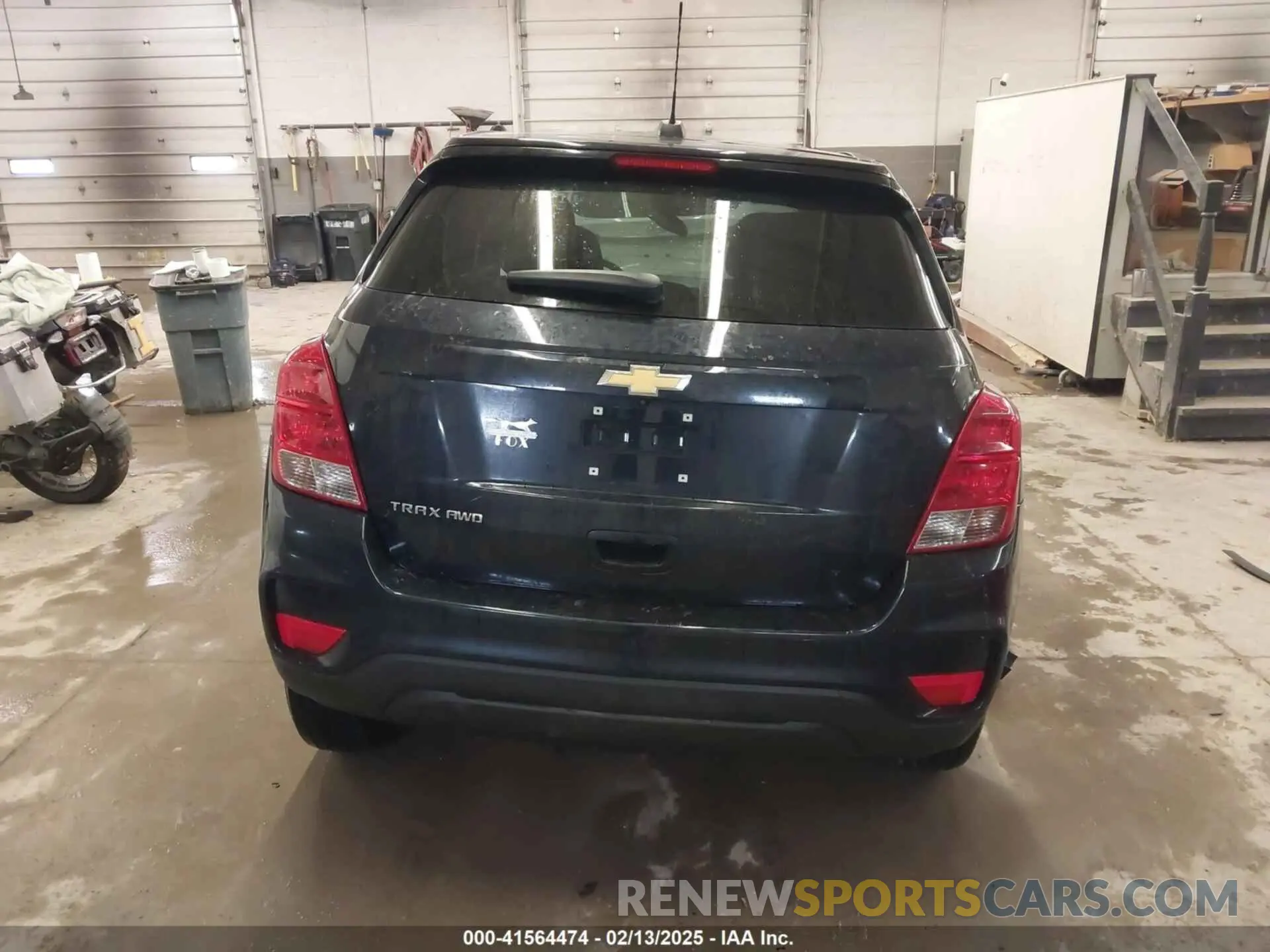 17 Photograph of a damaged car KL7CJNSM5NB503037 CHEVROLET TRAX 2022