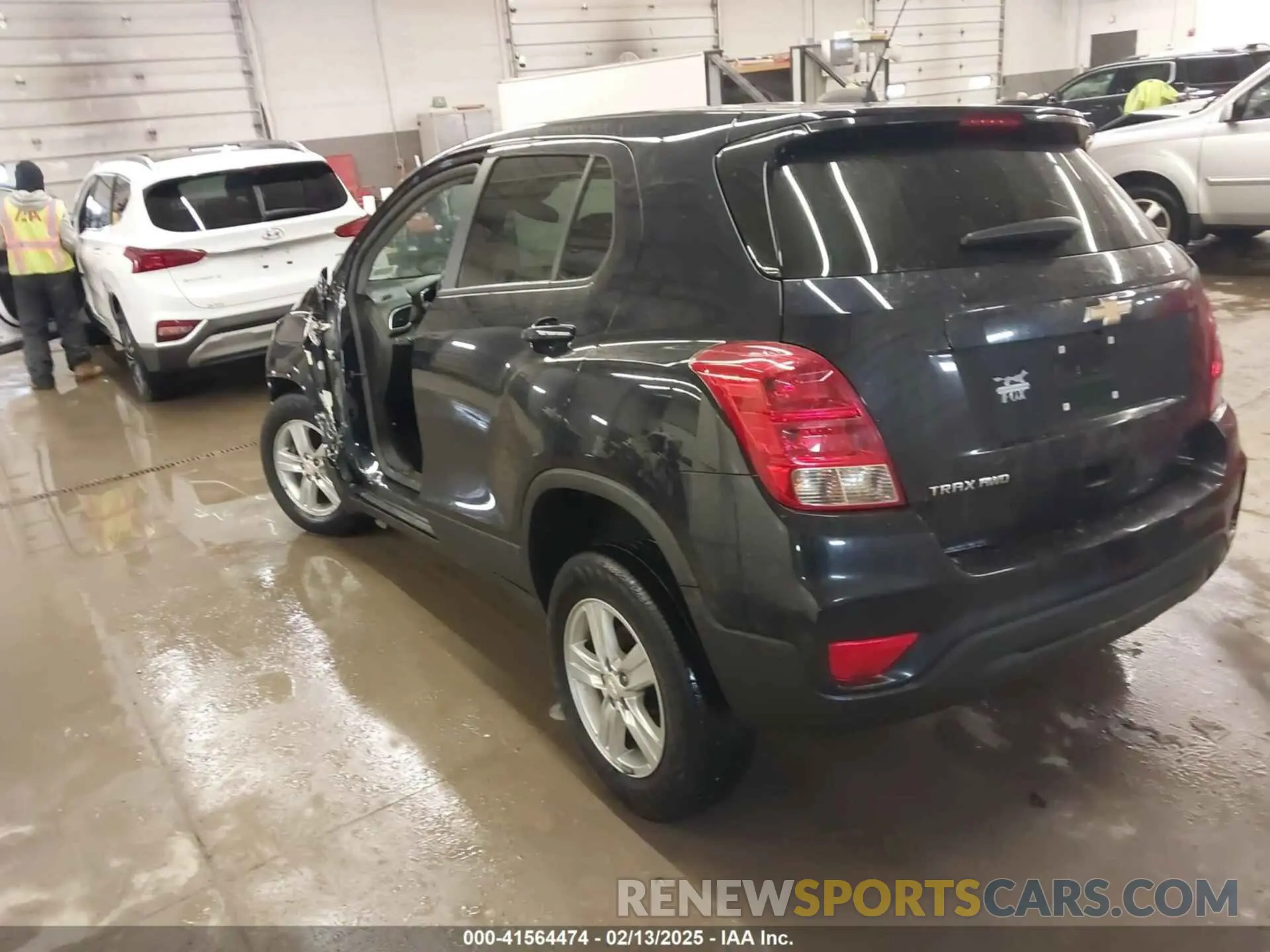 3 Photograph of a damaged car KL7CJNSM5NB503037 CHEVROLET TRAX 2022