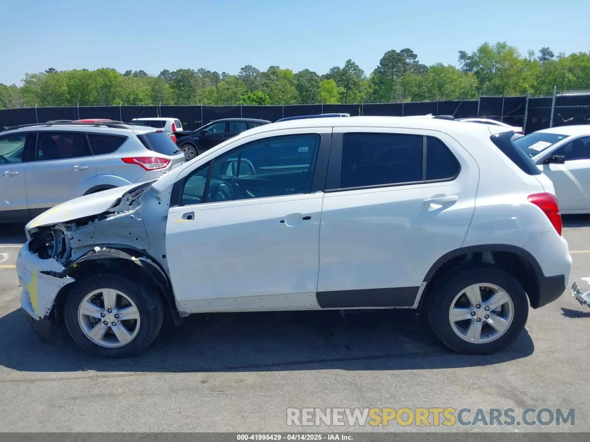 15 Photograph of a damaged car KL7CJNSM5NB544459 CHEVROLET TRAX 2022