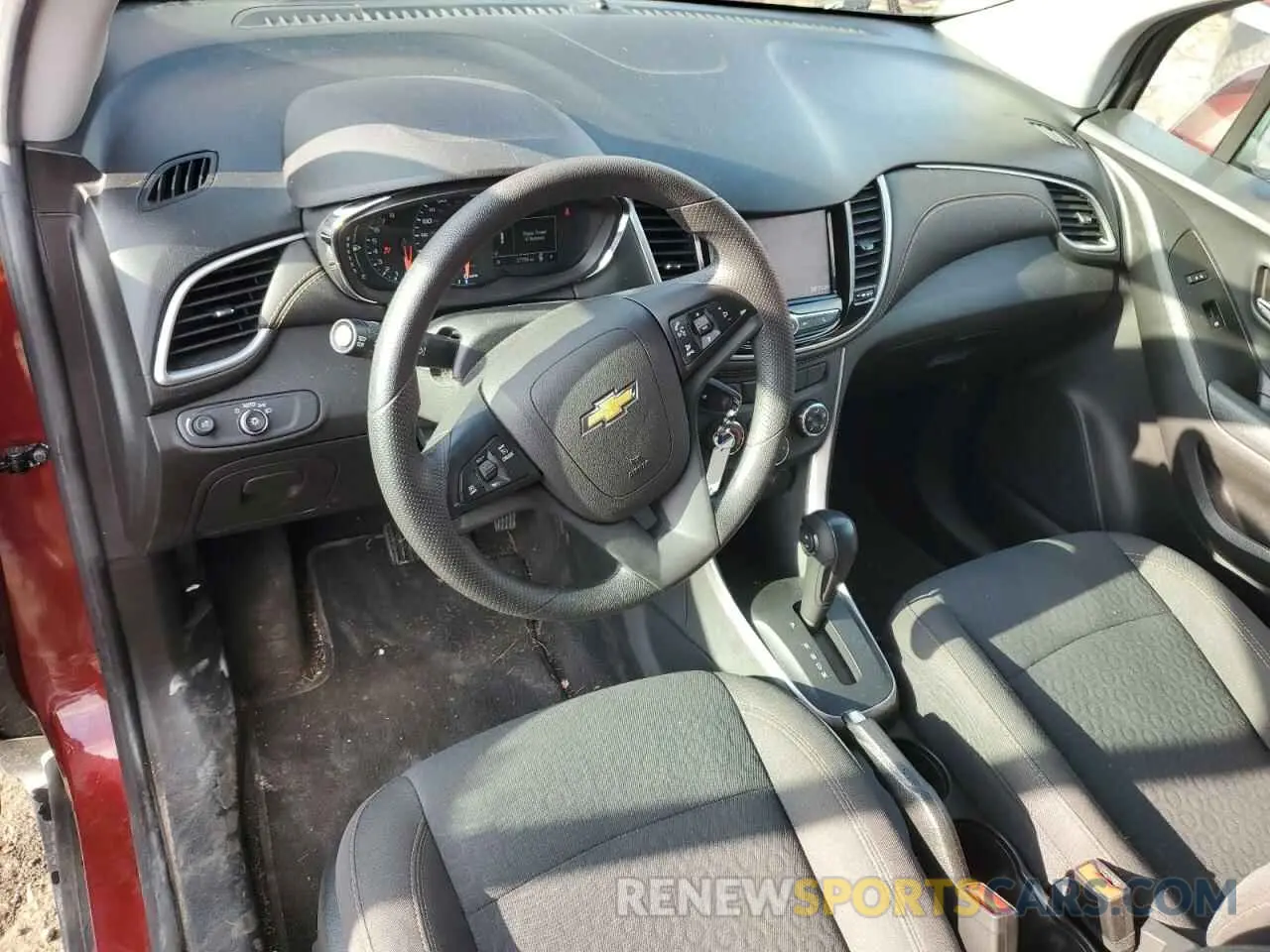 8 Photograph of a damaged car KL7CJNSM7NB505338 CHEVROLET TRAX 2022
