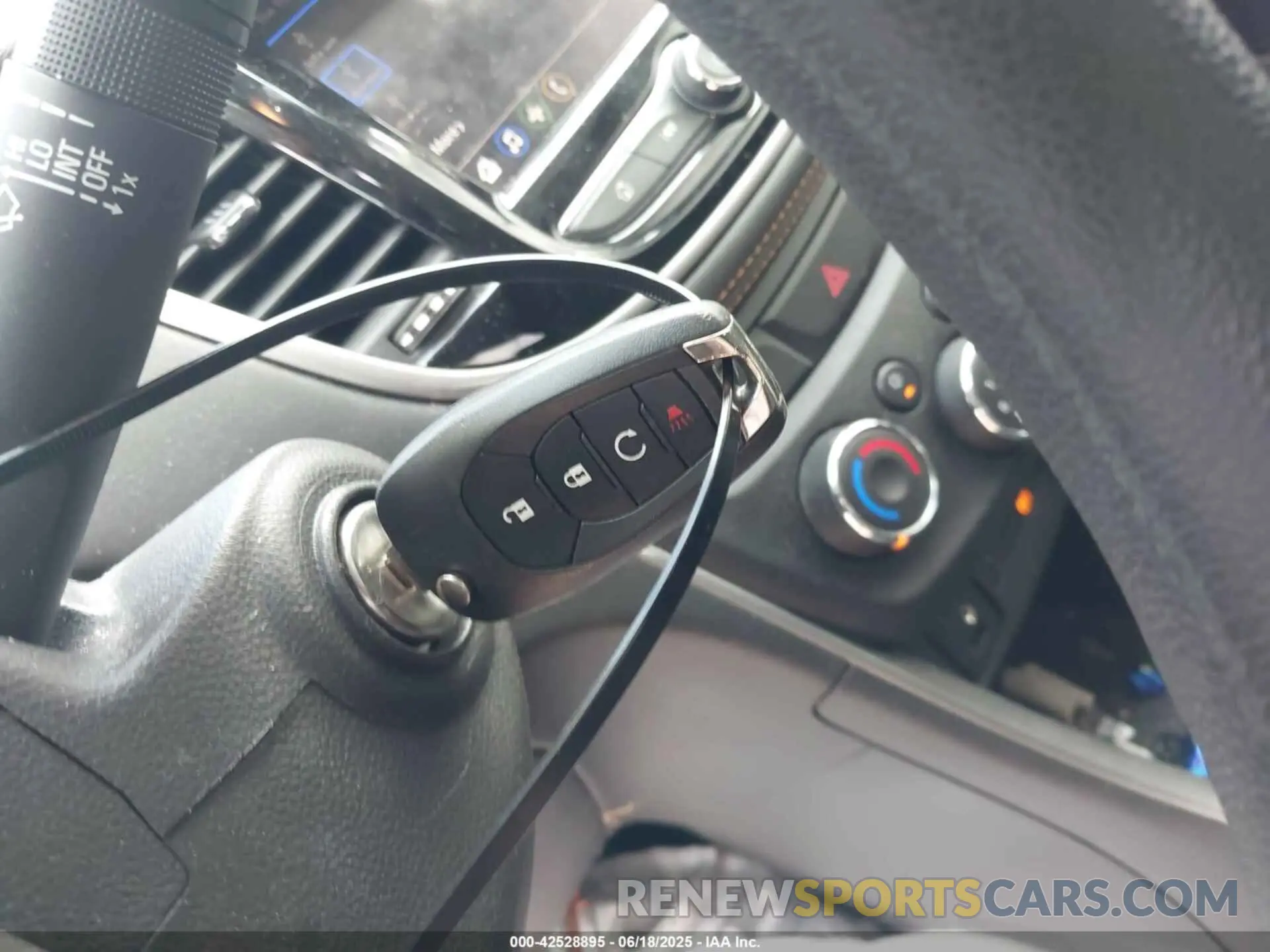 11 Photograph of a damaged car KL7CJNSM7NB550862 CHEVROLET TRAX 2022