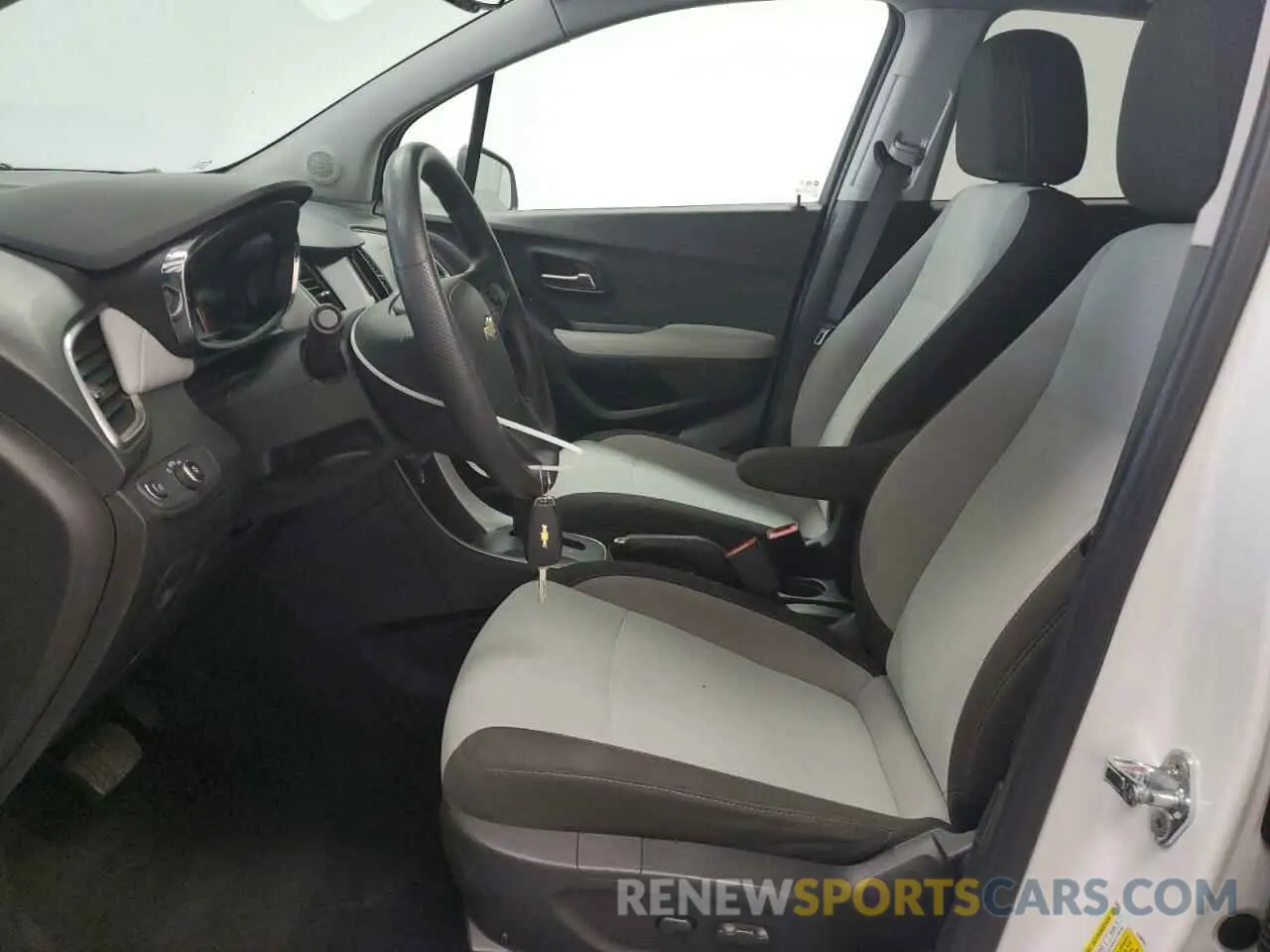 7 Photograph of a damaged car KL7CJNSM9NB512209 CHEVROLET TRAX 2022