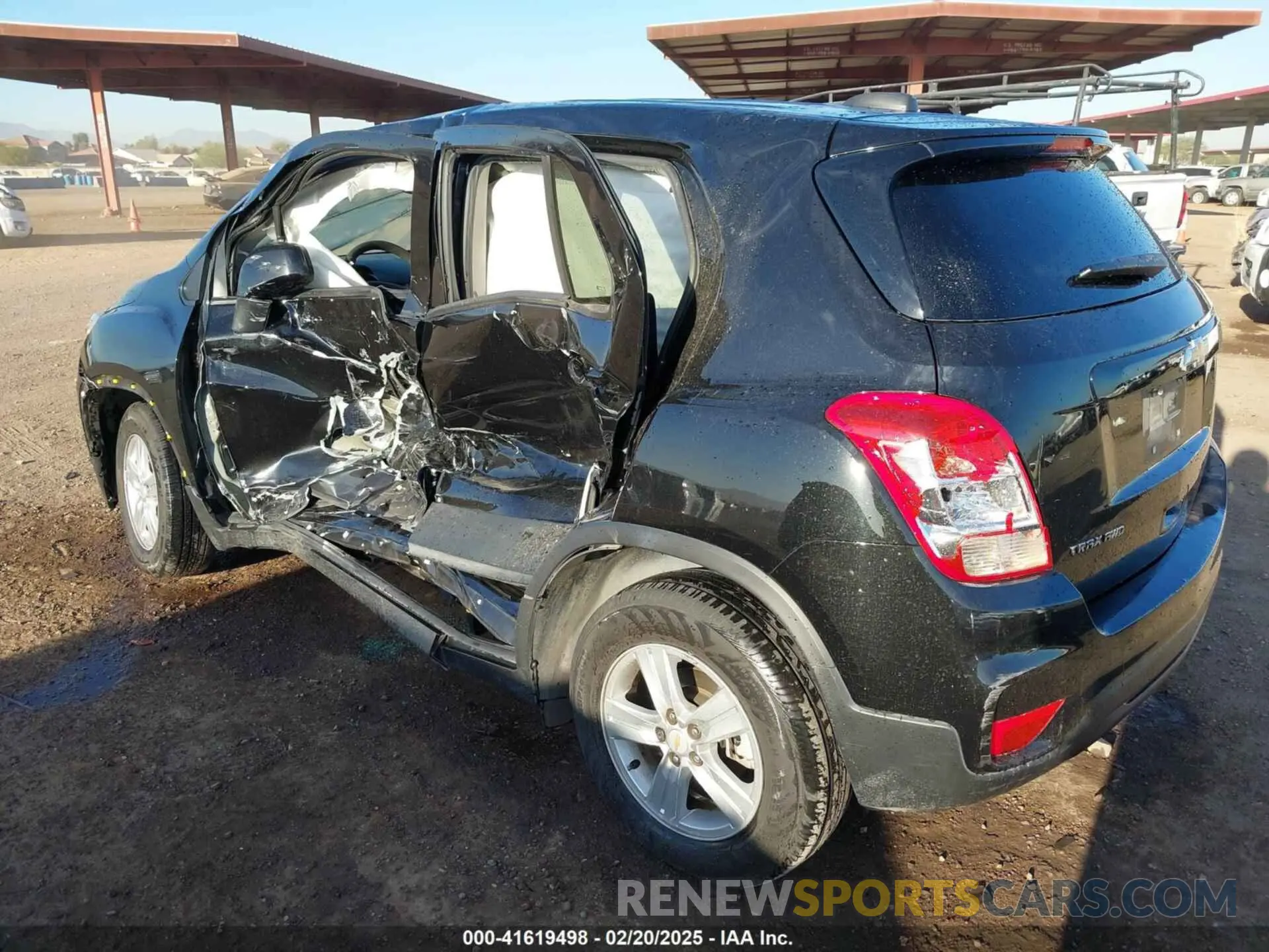 3 Photograph of a damaged car KL7CJNSM9NB550474 CHEVROLET TRAX 2022