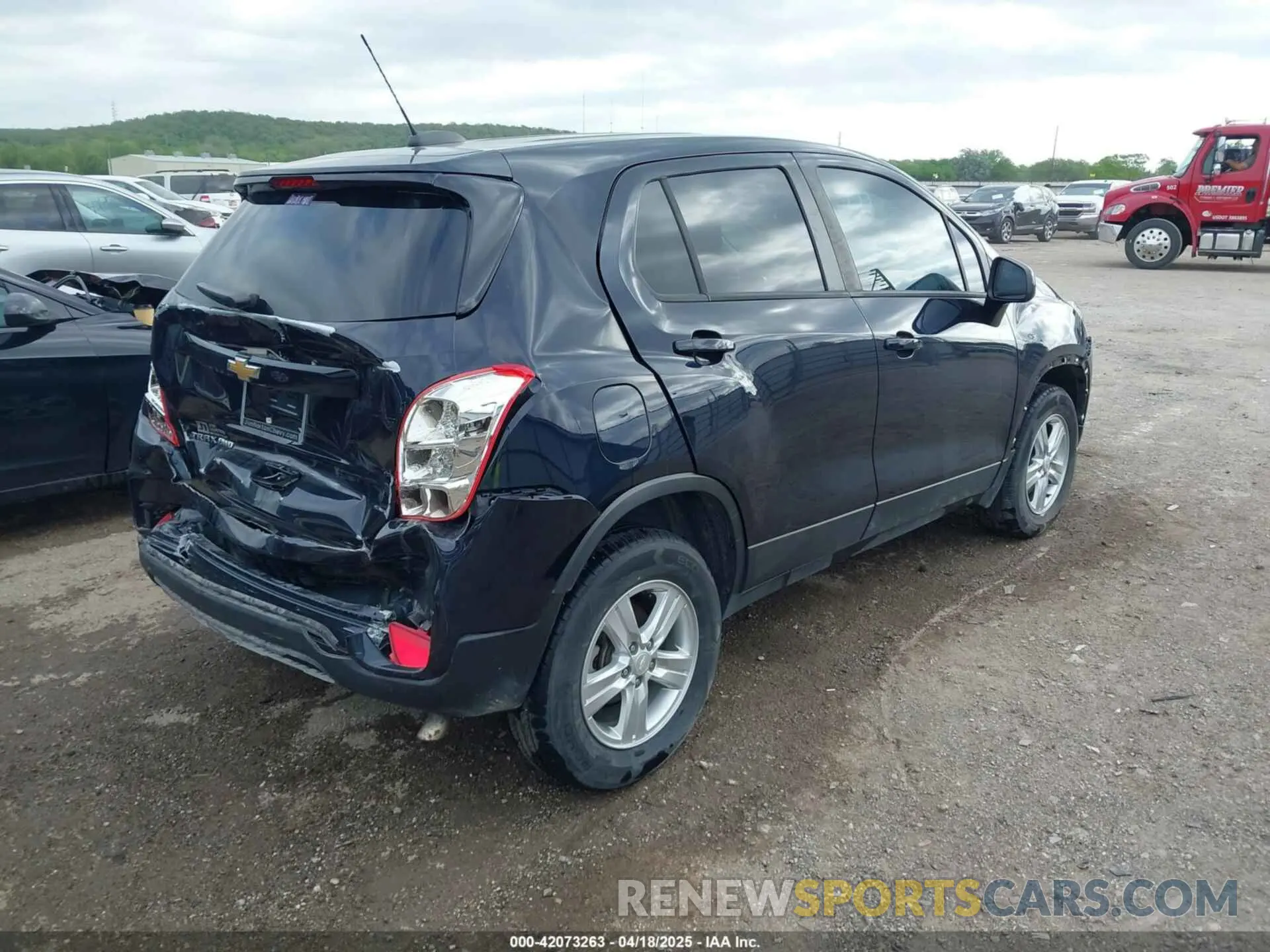 4 Photograph of a damaged car KL7CJNSMXNB503258 CHEVROLET TRAX 2022