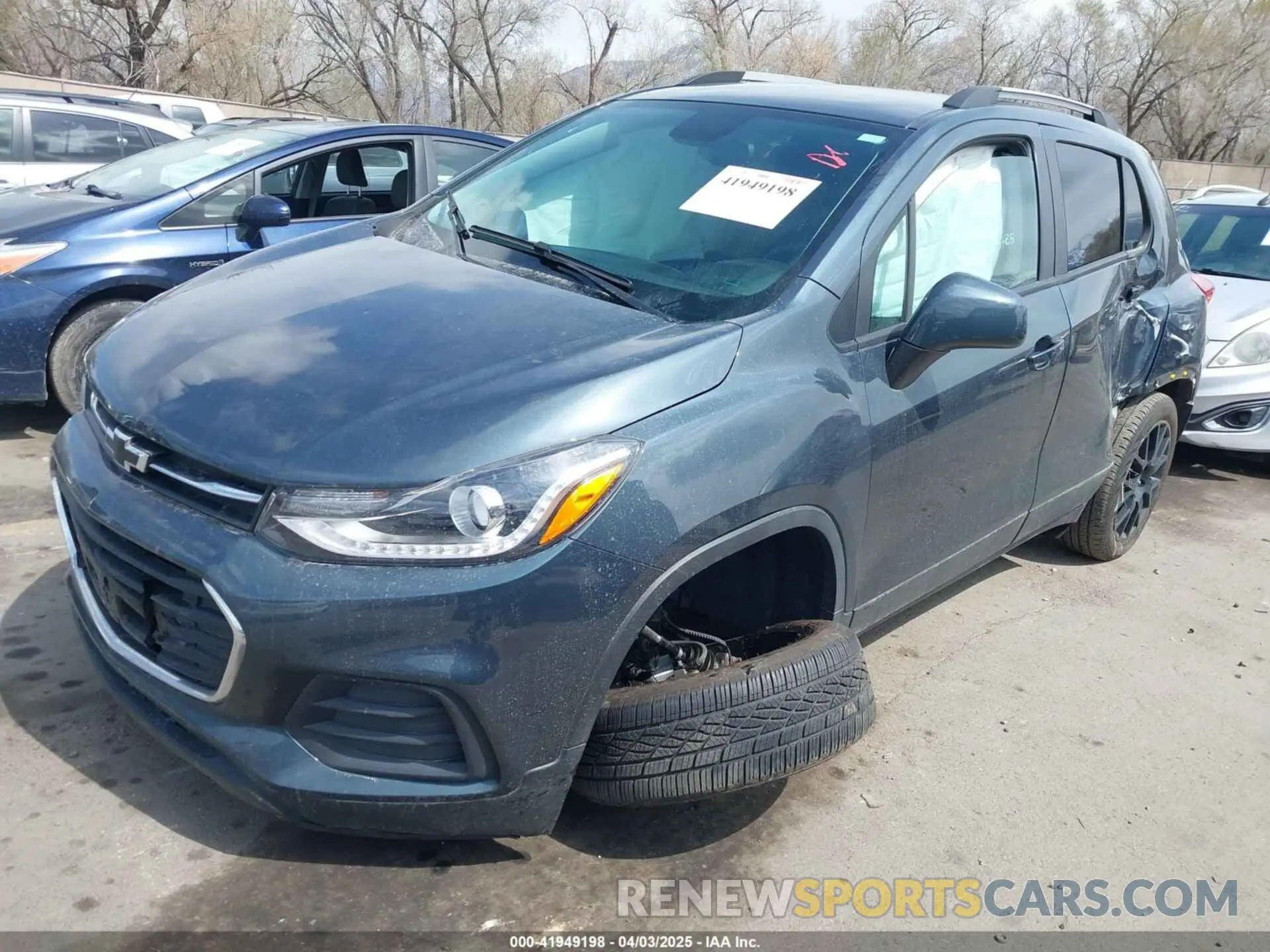 2 Photograph of a damaged car KL7CJPSM0NB528858 CHEVROLET TRAX 2022
