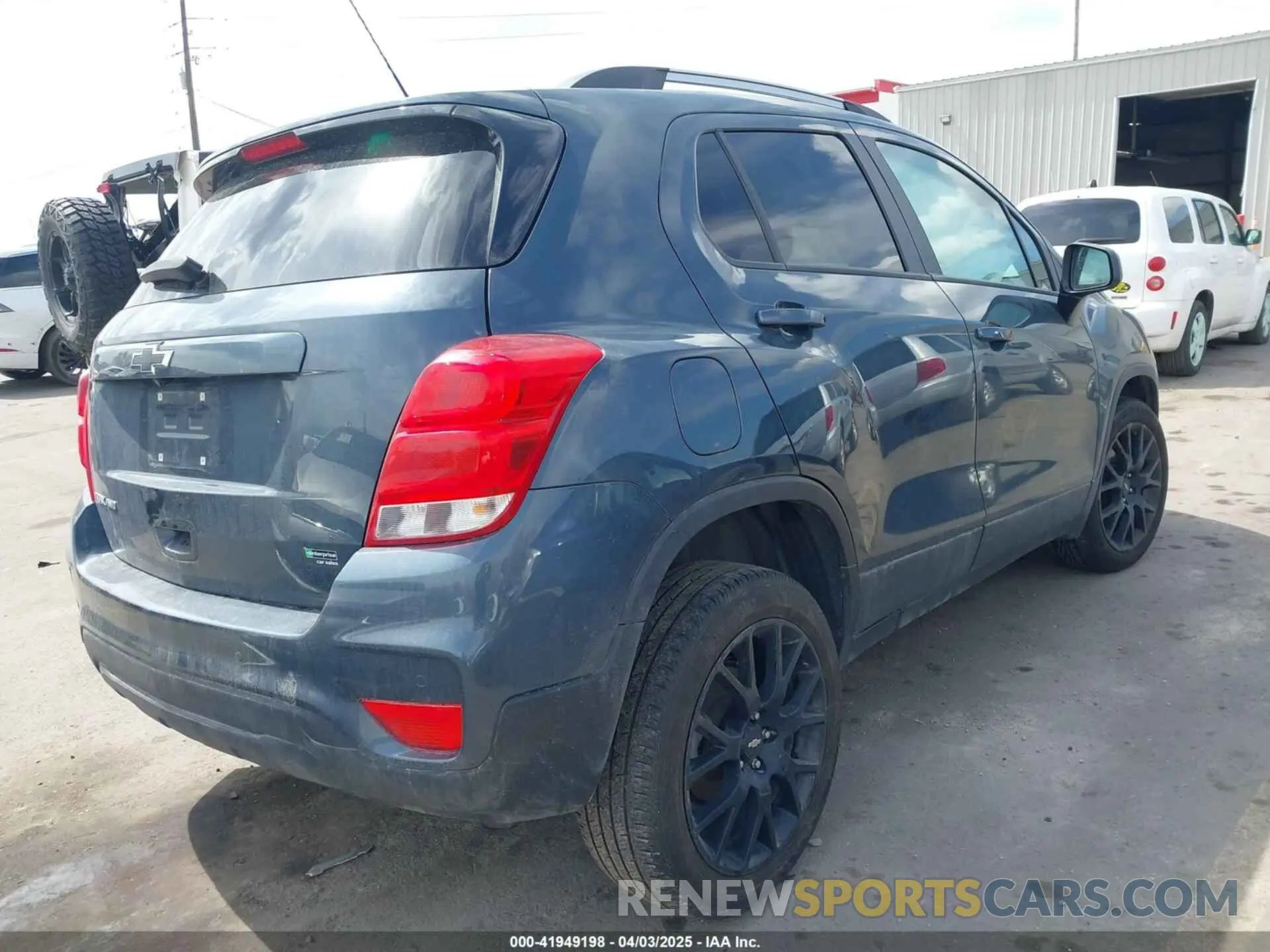 4 Photograph of a damaged car KL7CJPSM0NB528858 CHEVROLET TRAX 2022