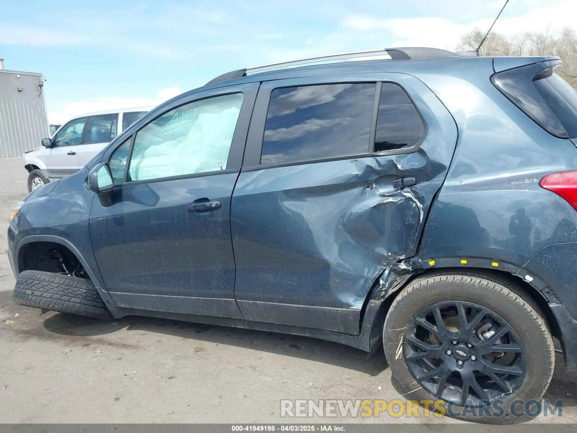 6 Photograph of a damaged car KL7CJPSM0NB528858 CHEVROLET TRAX 2022