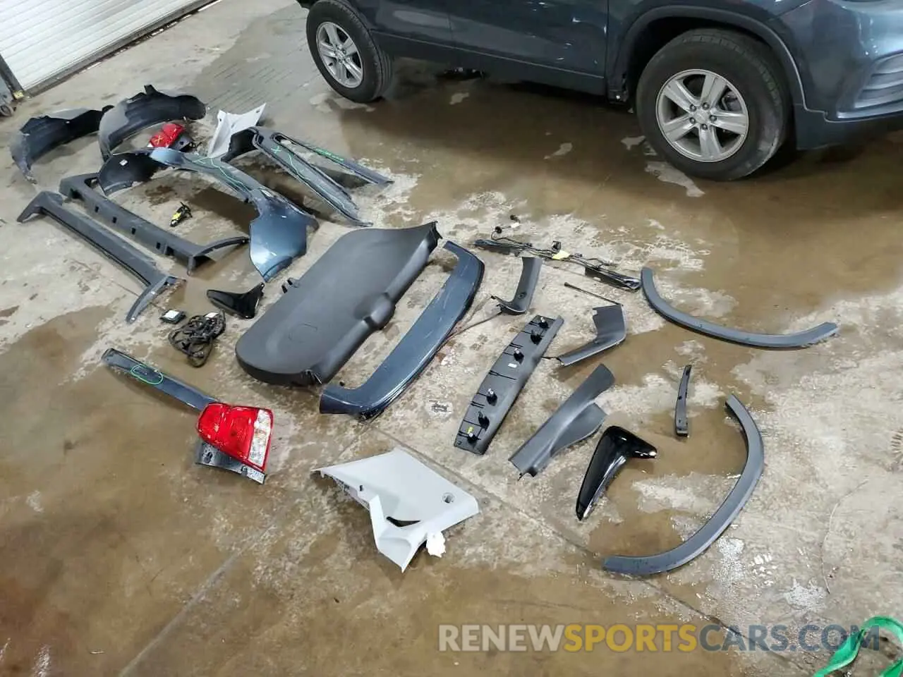 13 Photograph of a damaged car KL7CJPSM0NB533199 CHEVROLET TRAX 2022