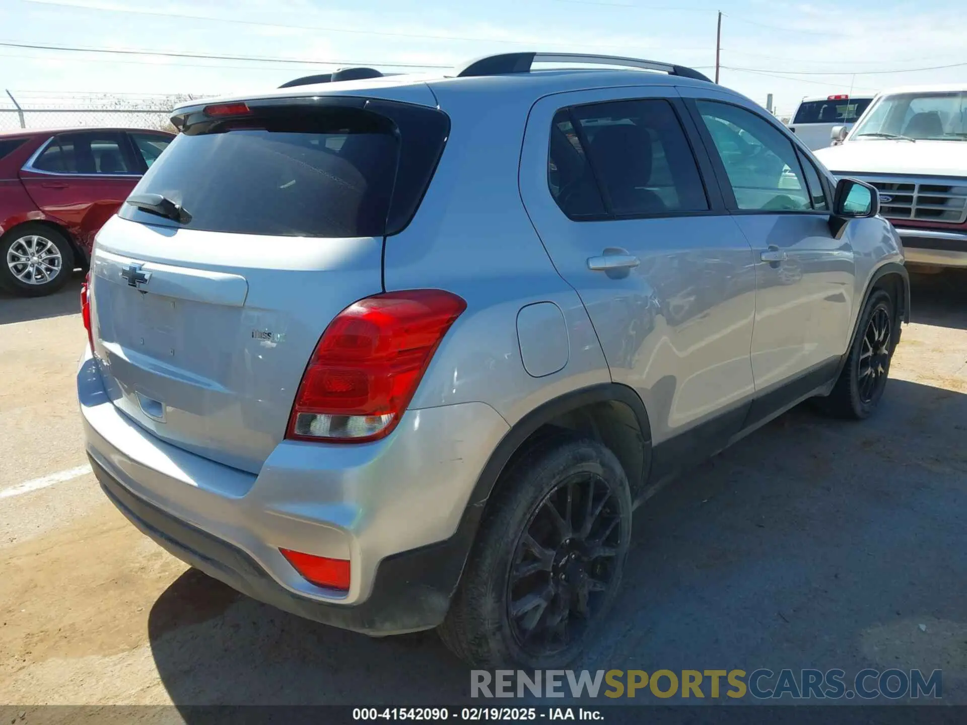 4 Photograph of a damaged car KL7CJPSM0NB561407 CHEVROLET TRAX 2022