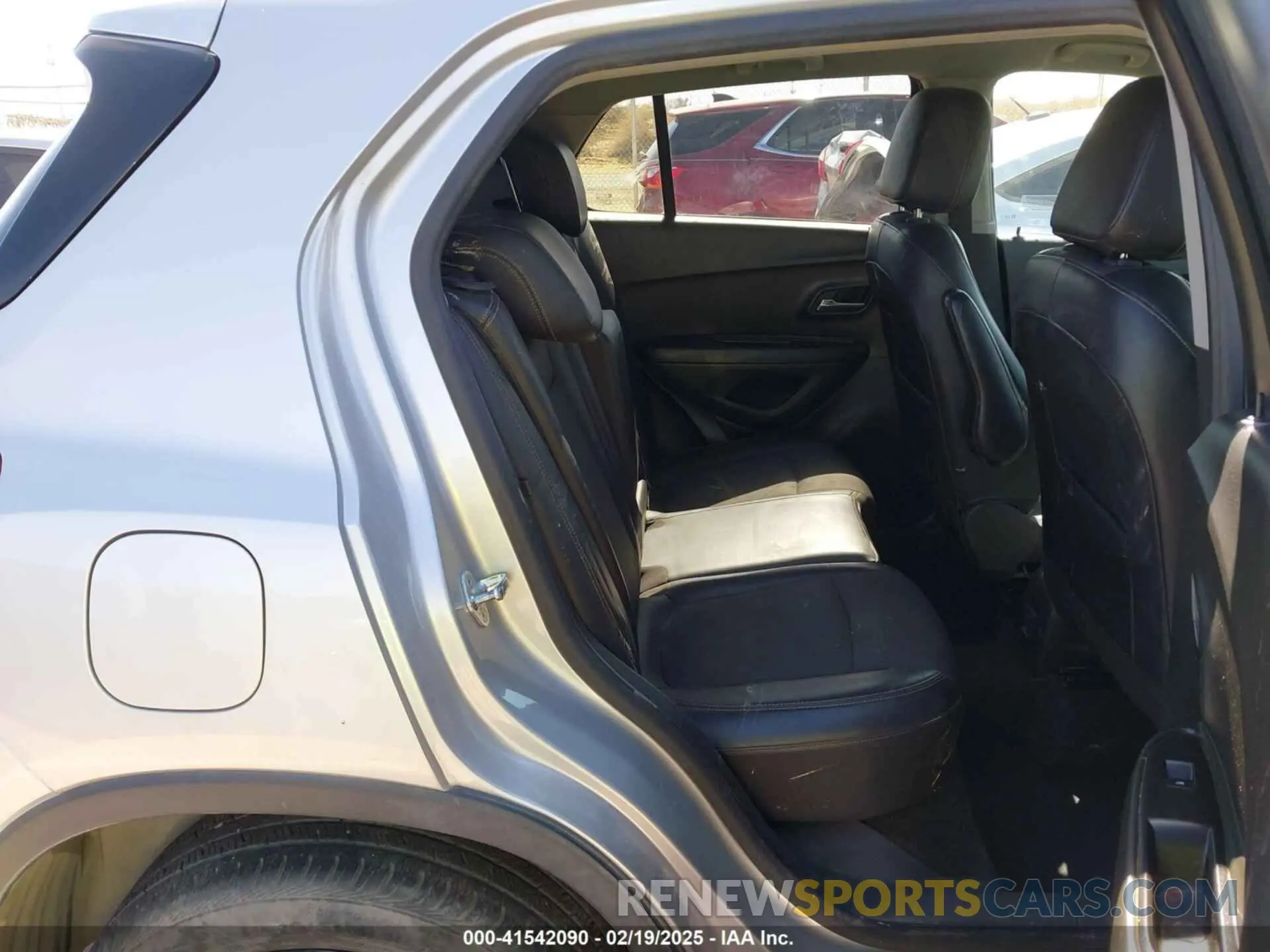 8 Photograph of a damaged car KL7CJPSM0NB561407 CHEVROLET TRAX 2022