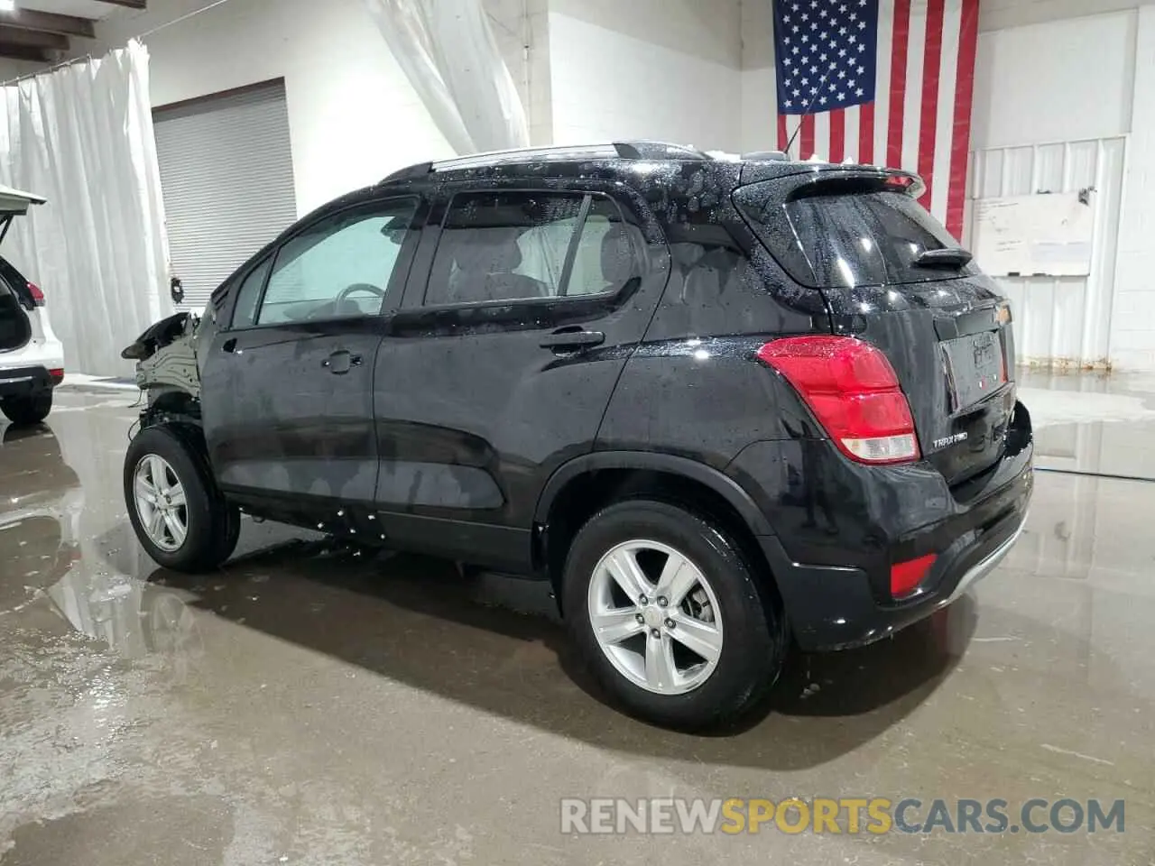 2 Photograph of a damaged car KL7CJPSM0NB565926 CHEVROLET TRAX 2022