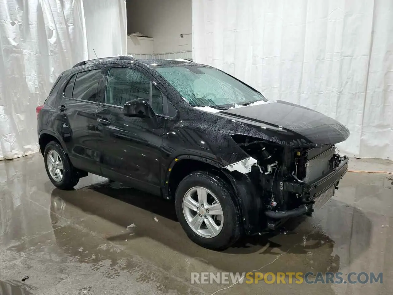 4 Photograph of a damaged car KL7CJPSM0NB565926 CHEVROLET TRAX 2022