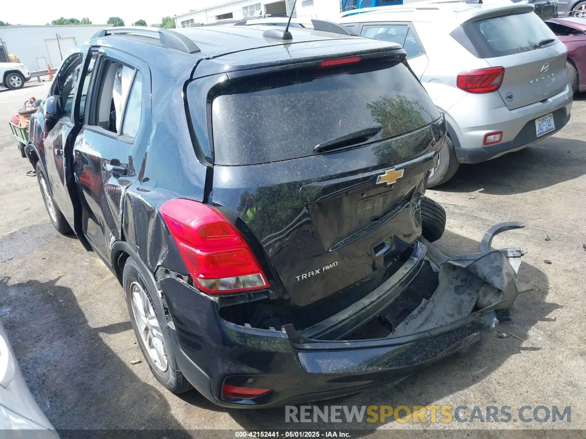 3 Photograph of a damaged car KL7CJPSM0NB567420 CHEVROLET TRAX 2022