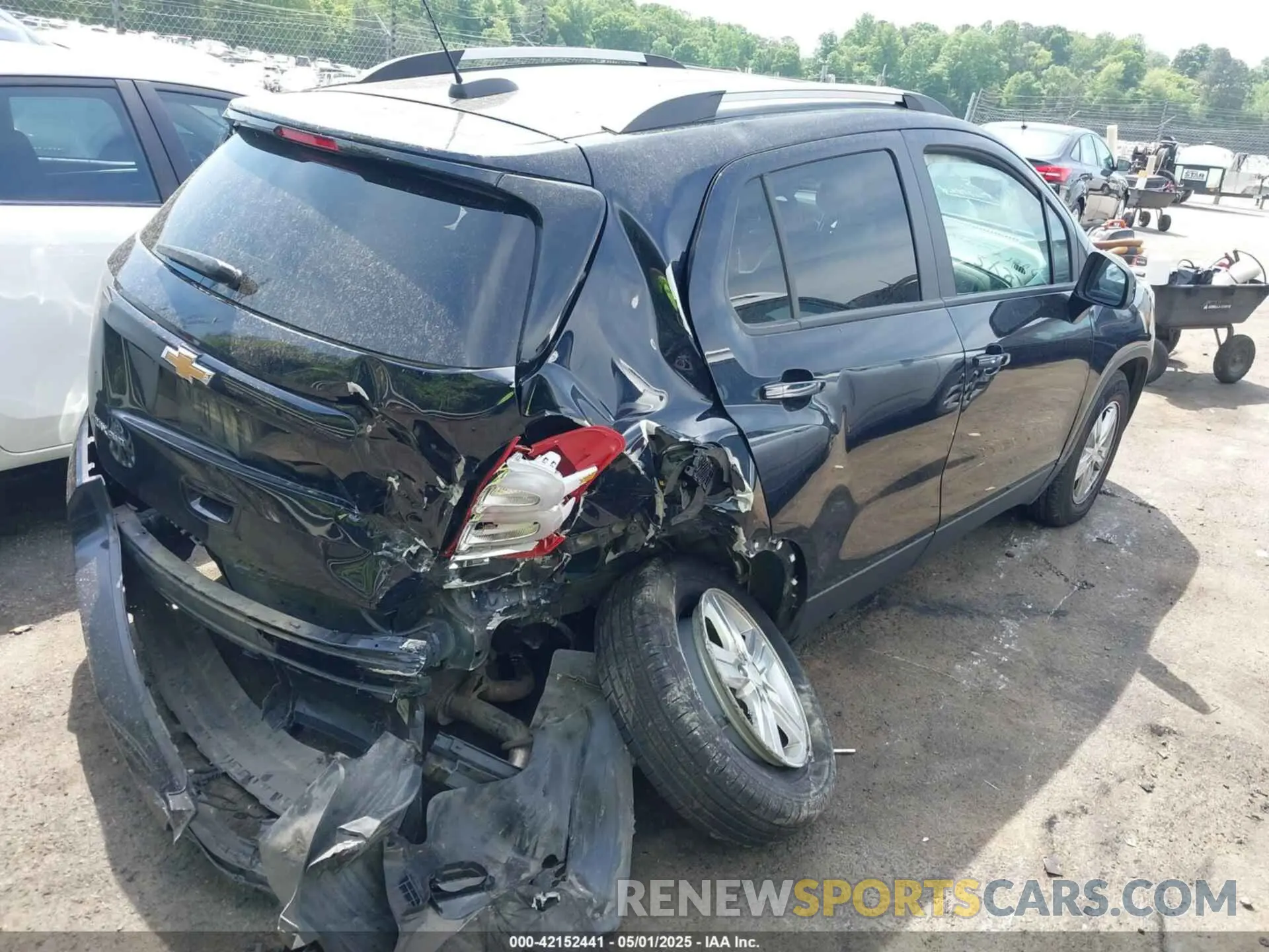 4 Photograph of a damaged car KL7CJPSM0NB567420 CHEVROLET TRAX 2022