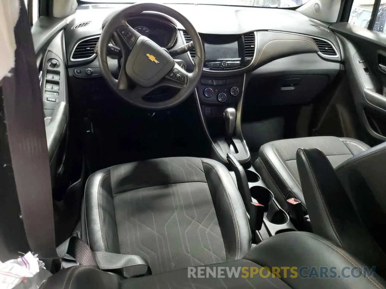 8 Photograph of a damaged car KL7CJPSM1NB510465 CHEVROLET TRAX 2022