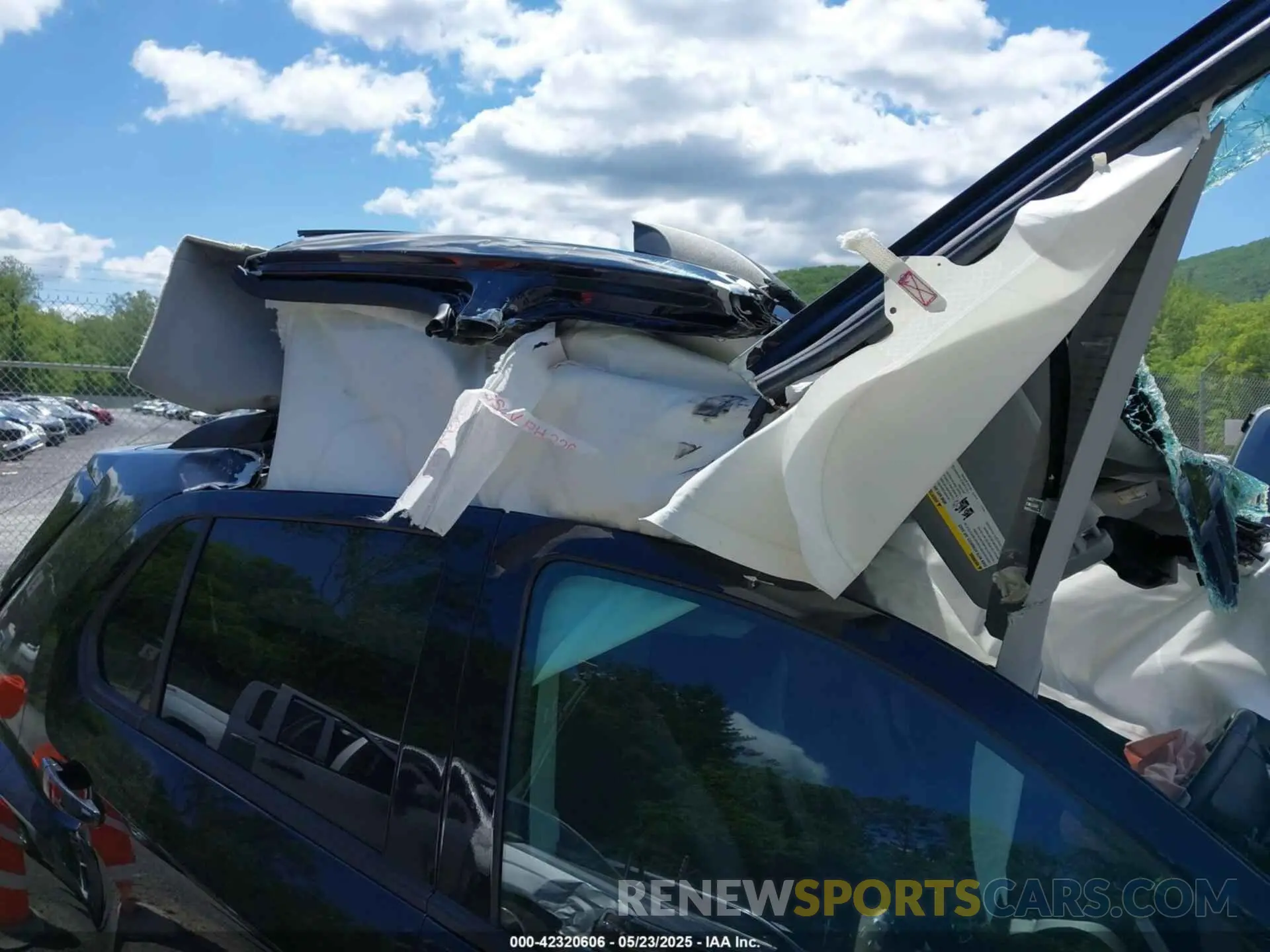 14 Photograph of a damaged car KL7CJPSM1NB520493 CHEVROLET TRAX 2022