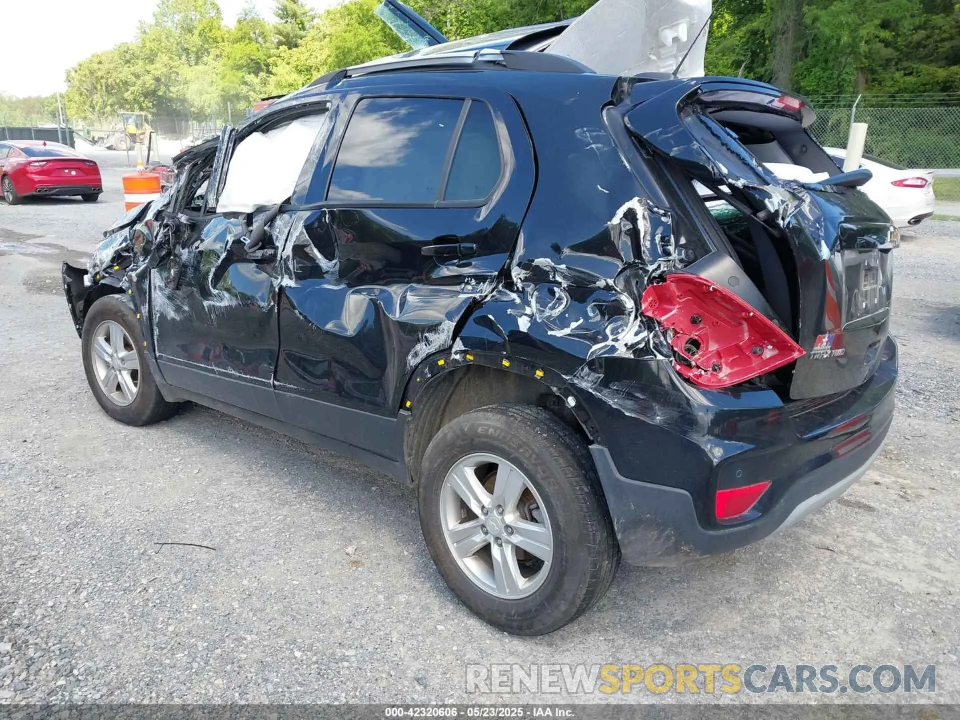 3 Photograph of a damaged car KL7CJPSM1NB520493 CHEVROLET TRAX 2022