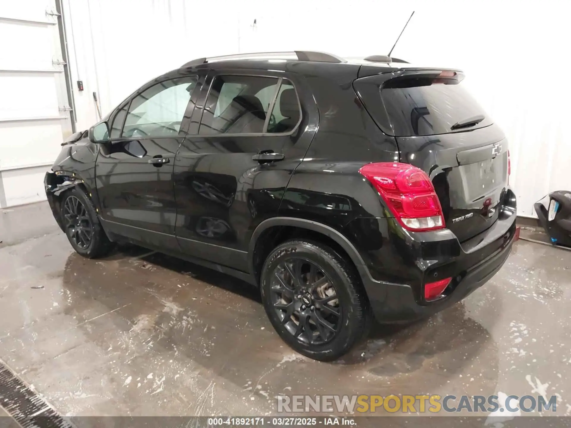 3 Photograph of a damaged car KL7CJPSM1NB523989 CHEVROLET TRAX 2022