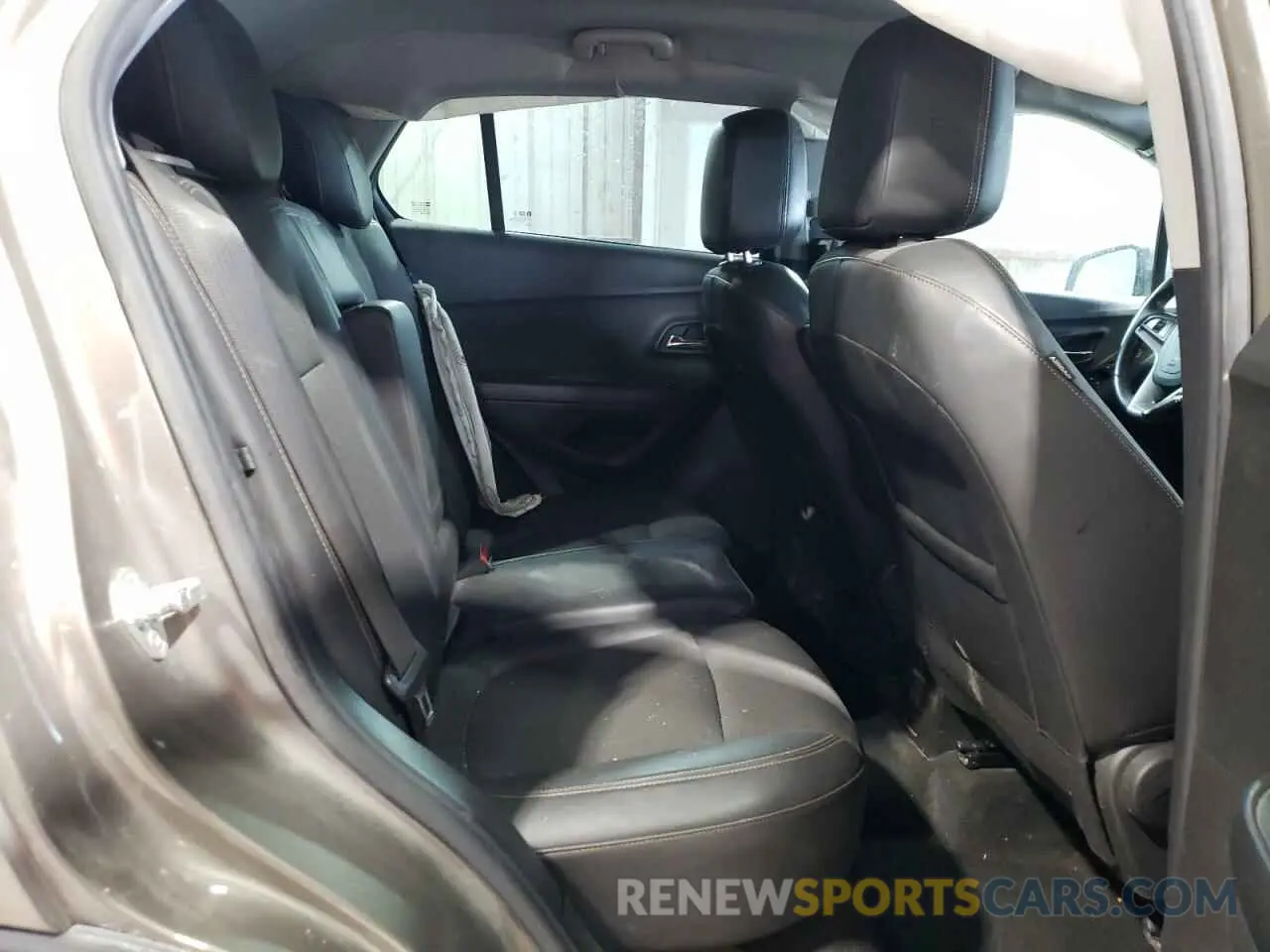 11 Photograph of a damaged car KL7CJPSM1NB530439 CHEVROLET TRAX 2022