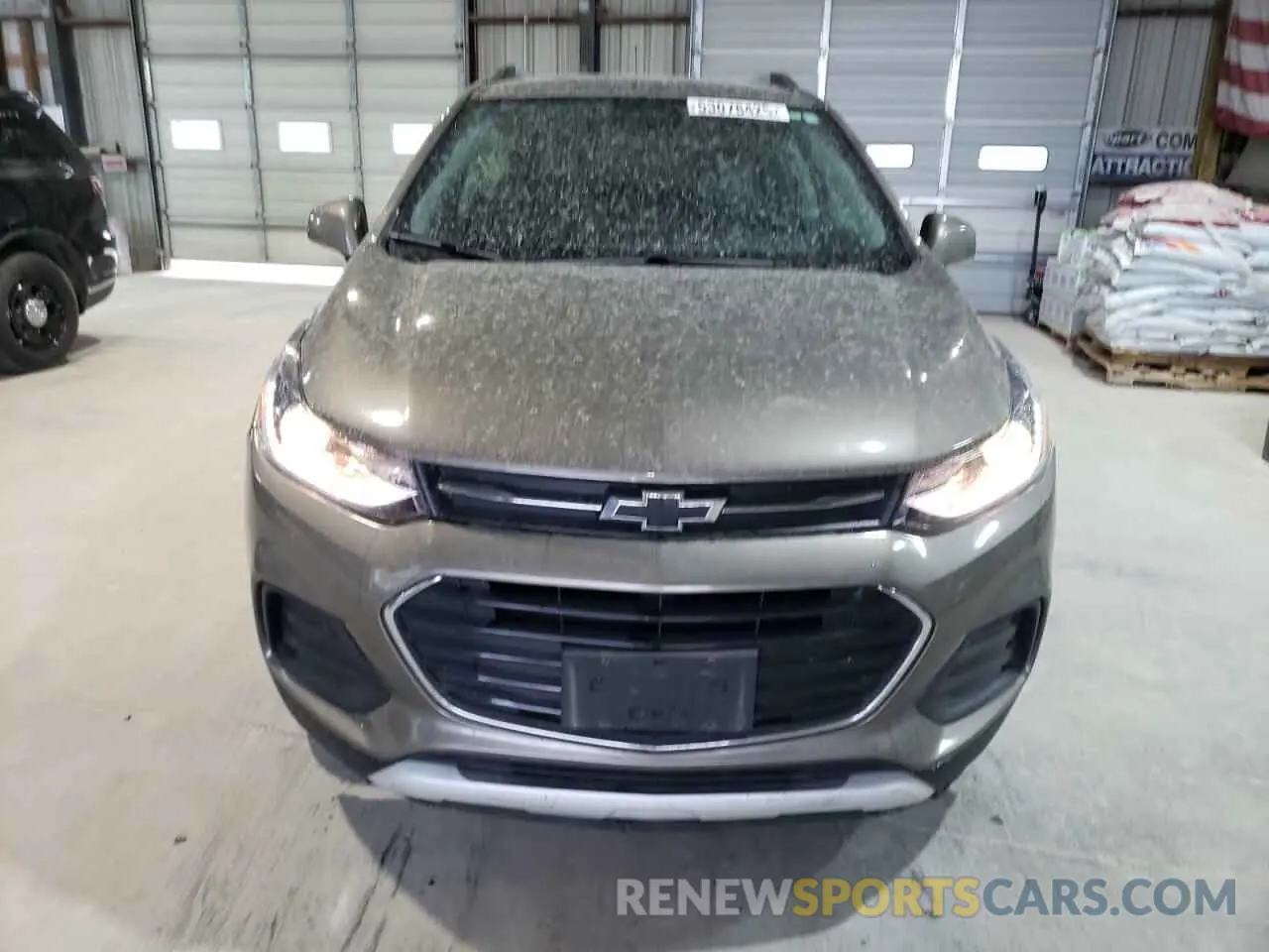 5 Photograph of a damaged car KL7CJPSM1NB530439 CHEVROLET TRAX 2022