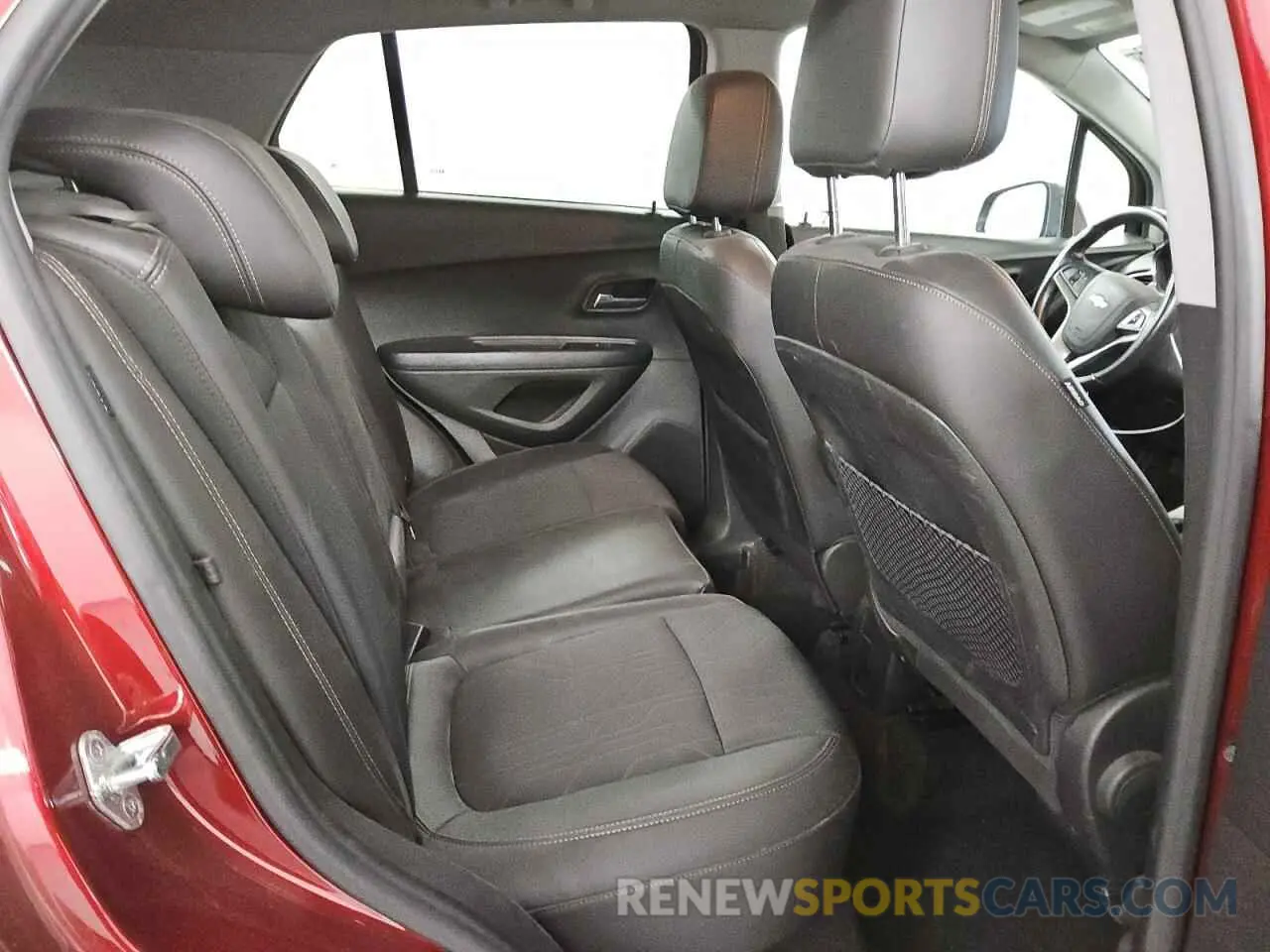 11 Photograph of a damaged car KL7CJPSM1NB539805 CHEVROLET TRAX 2022